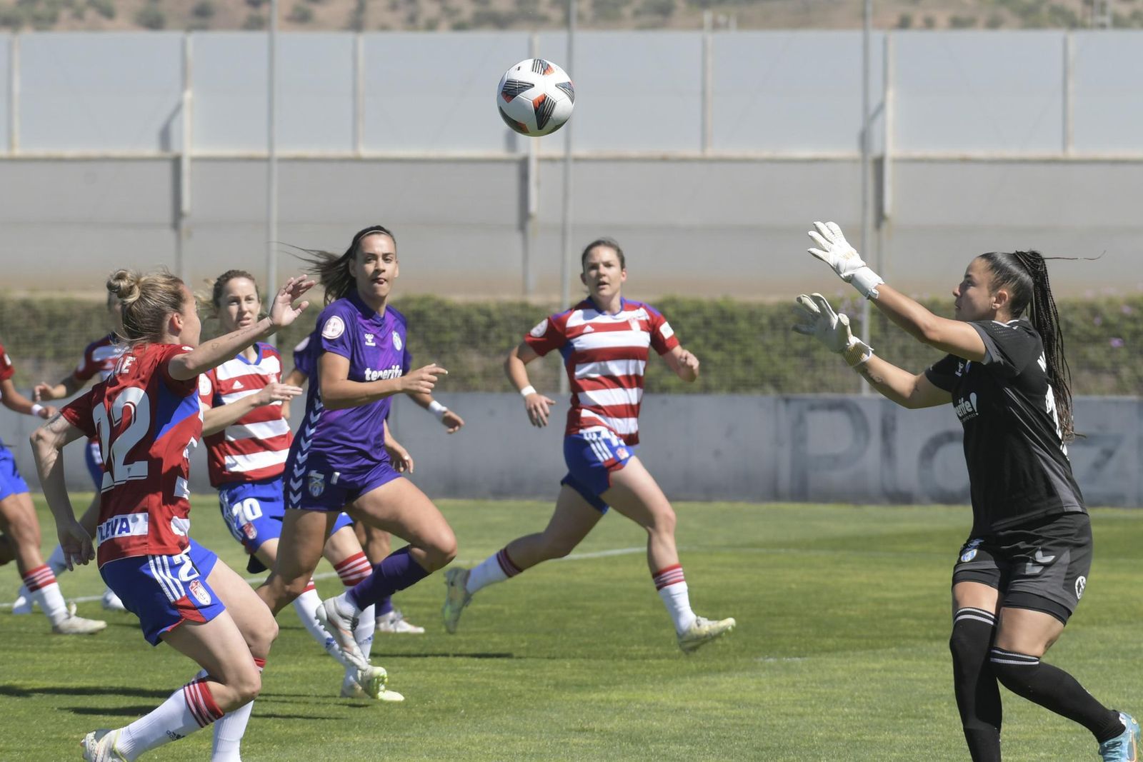 Las mejores imágenes del Granada femenino - UD Granadilla Tenerife 'B'