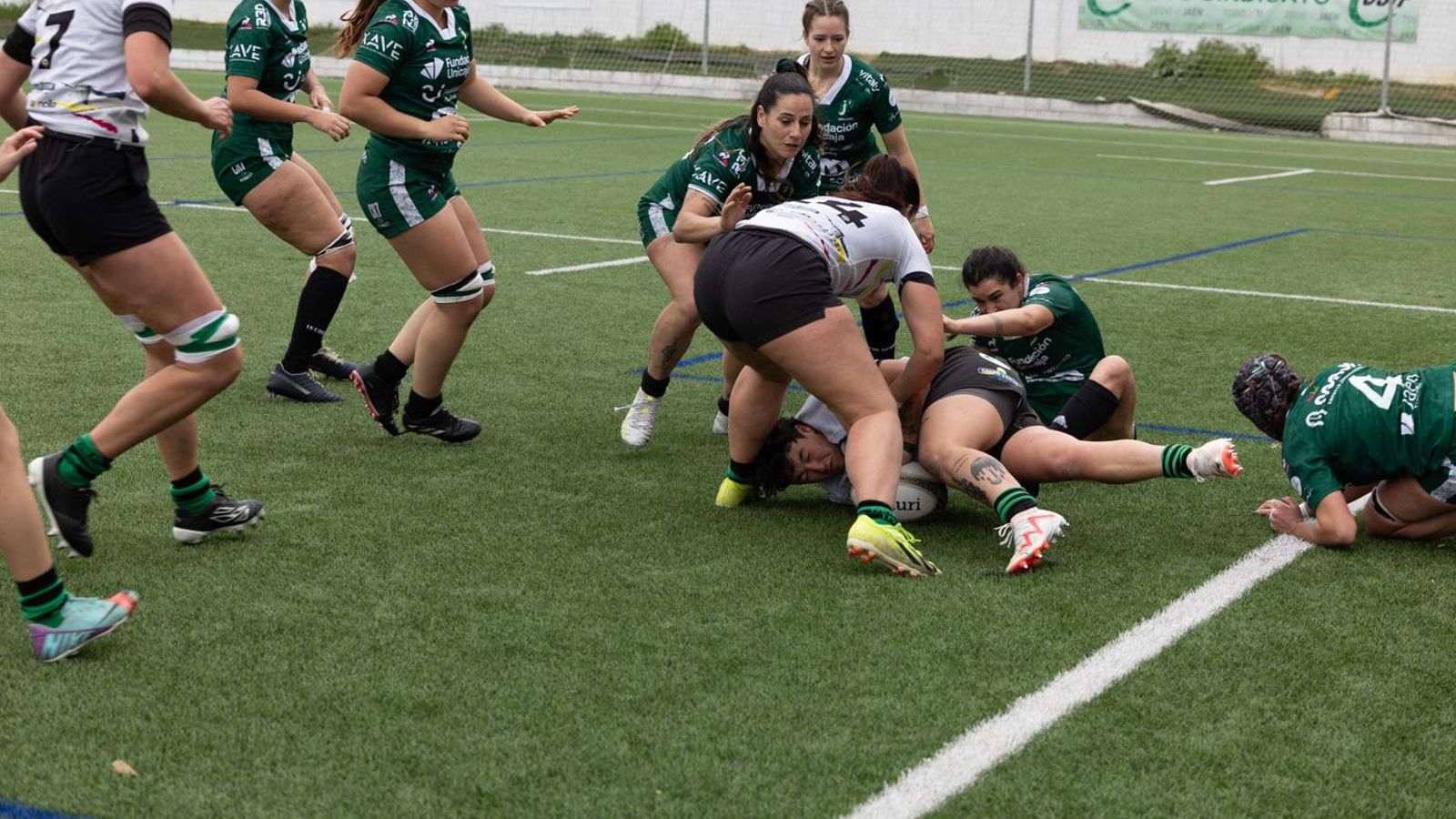 La alegría por el título de campeonas de Jaén Rugby femenino, en imágenes