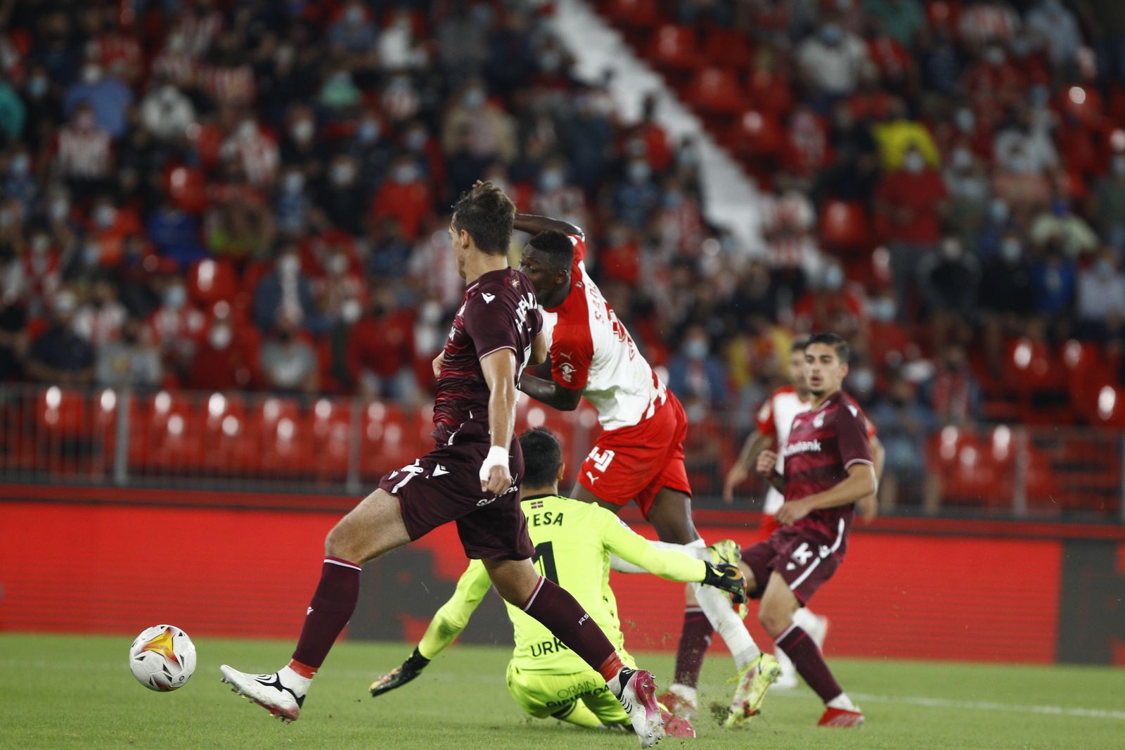 Sadiq bate a Ayesa a falta de un cuarto de hora para hacer el 2-1.