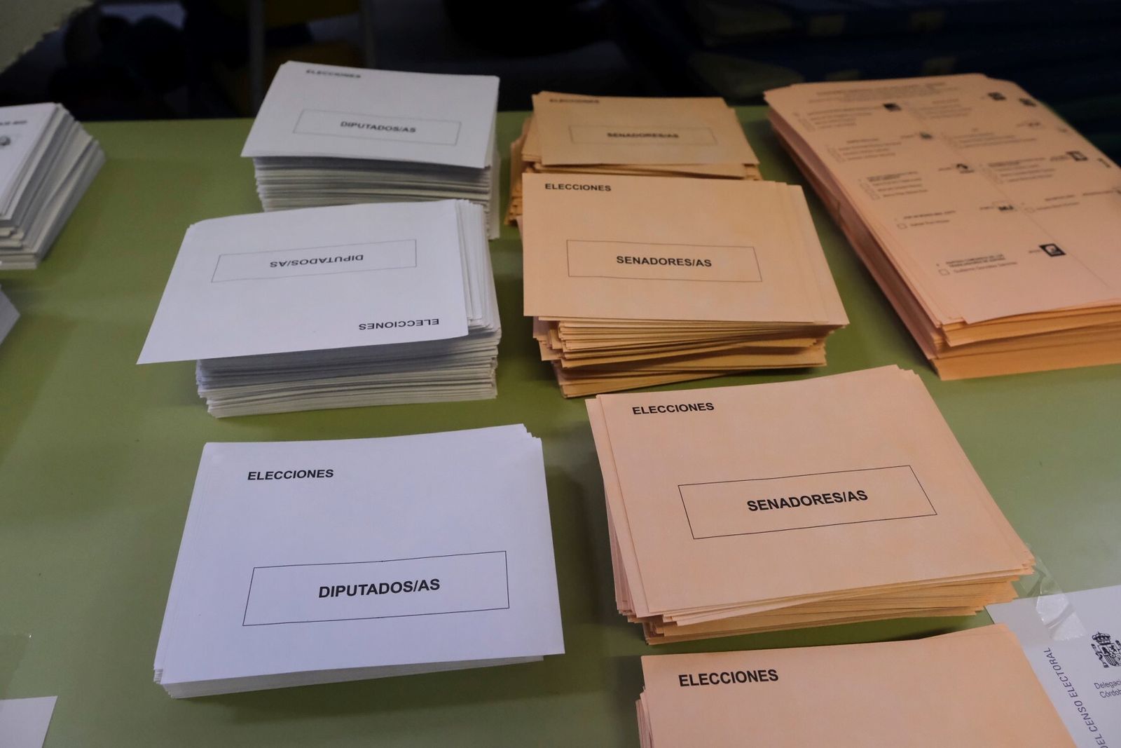 La jornada electoral en Córdoba, en imágenes