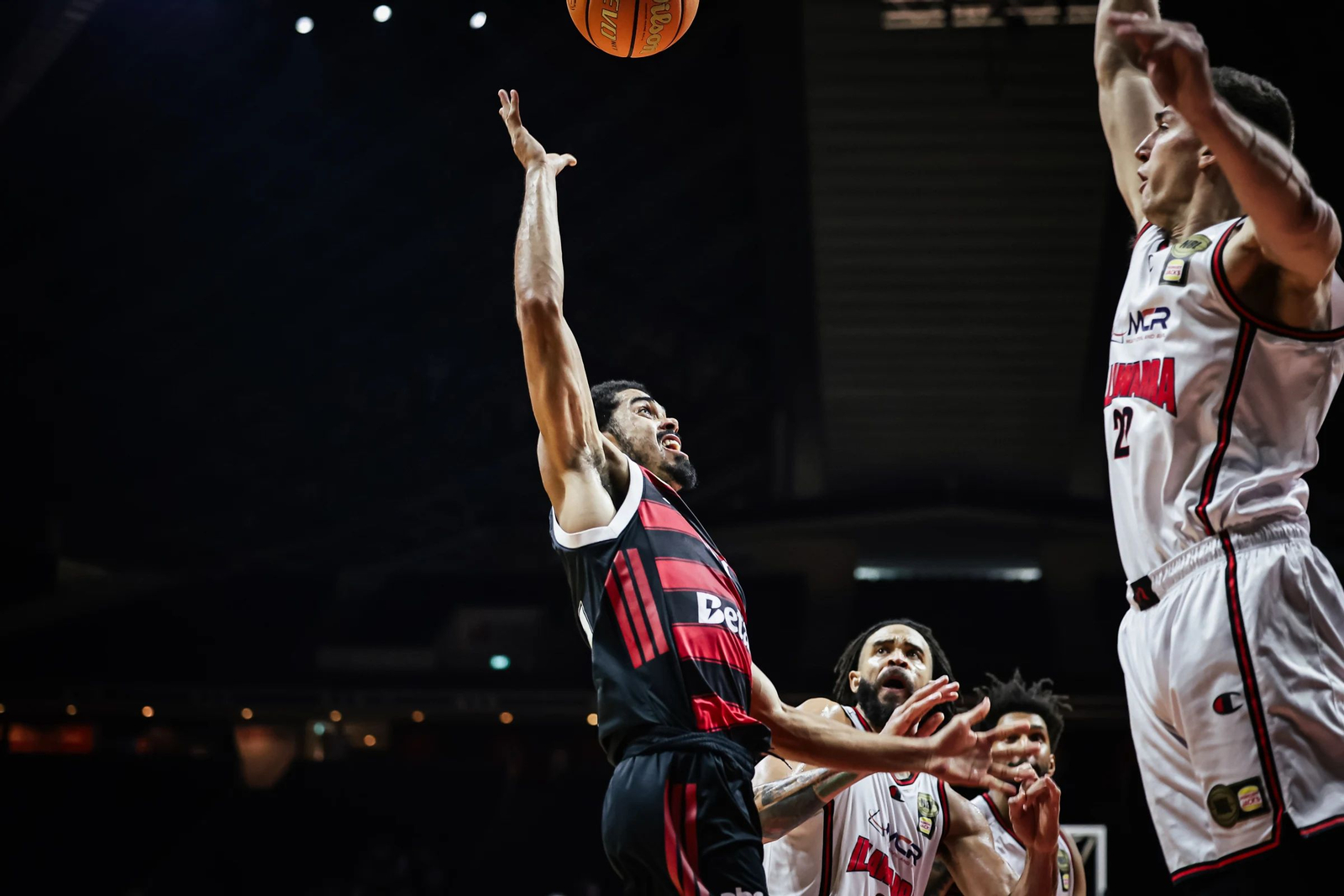 Copa Intercontinental: El Flamengo gana al Illawarra Hawks (84-82)
