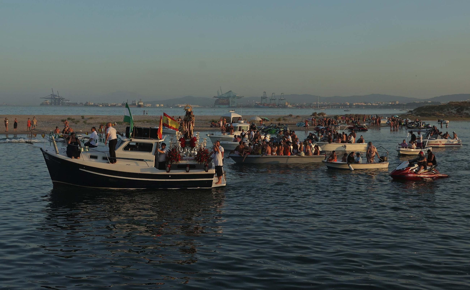 Fotos de la procesión de la virgen del Carmen en Palmones