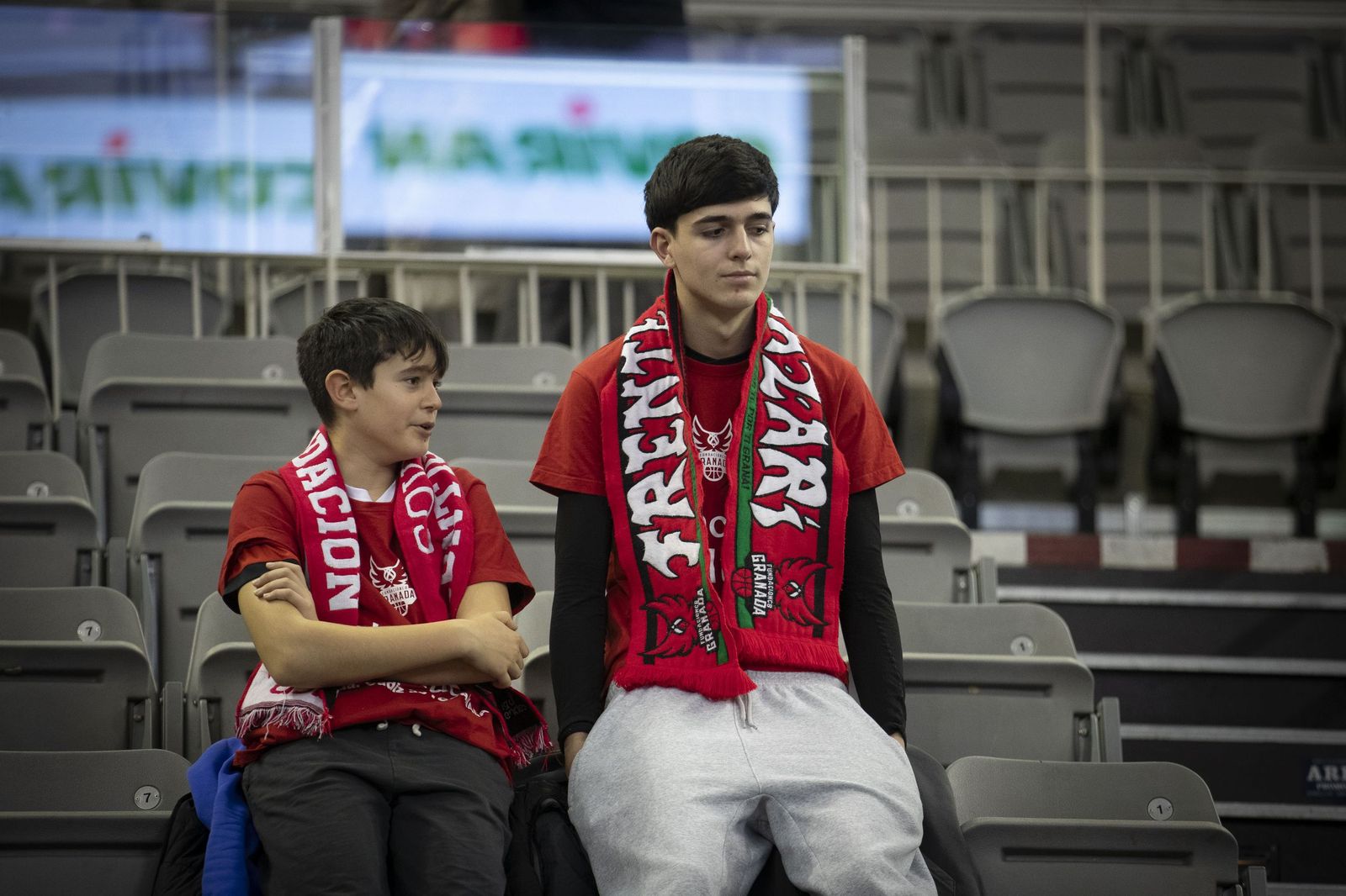 Encuéntrate en el Palacio de Deportes en el partido del Covirán Granada