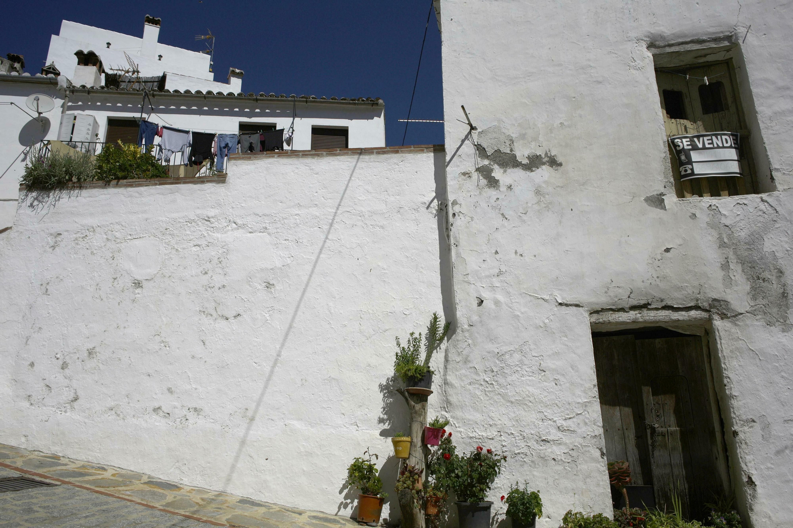 Una casa a la venta en la localidad malagueña de Jubrique, de apenas 559 habitantes Una casa a la venta en la localidad malagueña de Jubrique, de apenas 559 habitantes