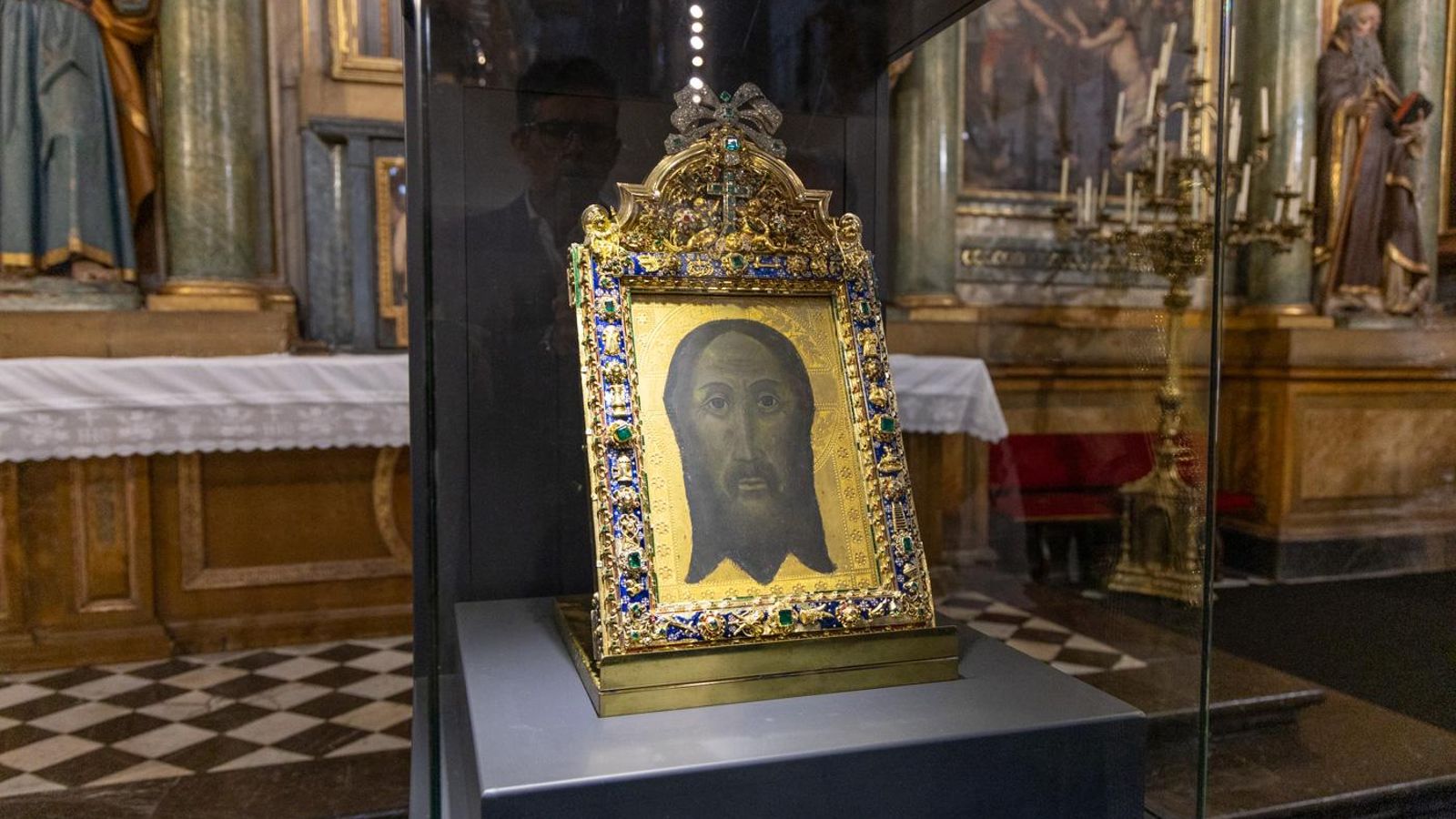 Inauguración de la exposición 'The Mistery Man'