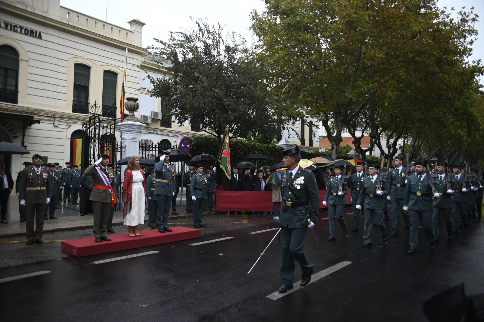Las mejores fotos del Día de la Guardia Civil en Córdoba bajo la lluvia