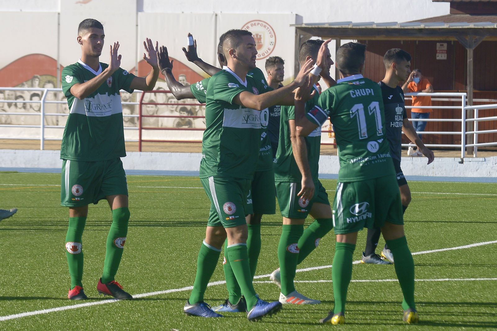 Fotos del partido entre UD San Roque y San Bernardo