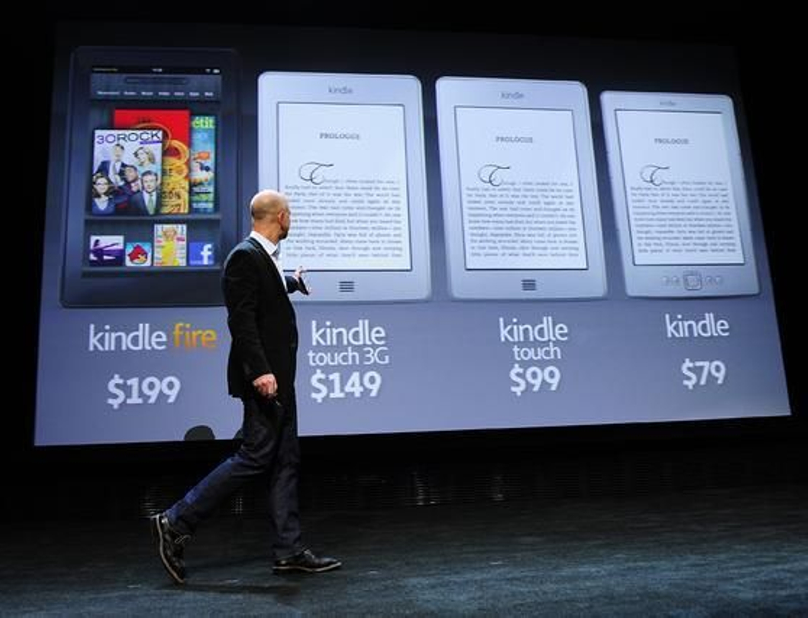 Amazon presenta los nuevos modelos de Kindle, entre ellos Fire, el debut de la compañía en el mundo de los 'tablets'.

Foto: AFP Photo