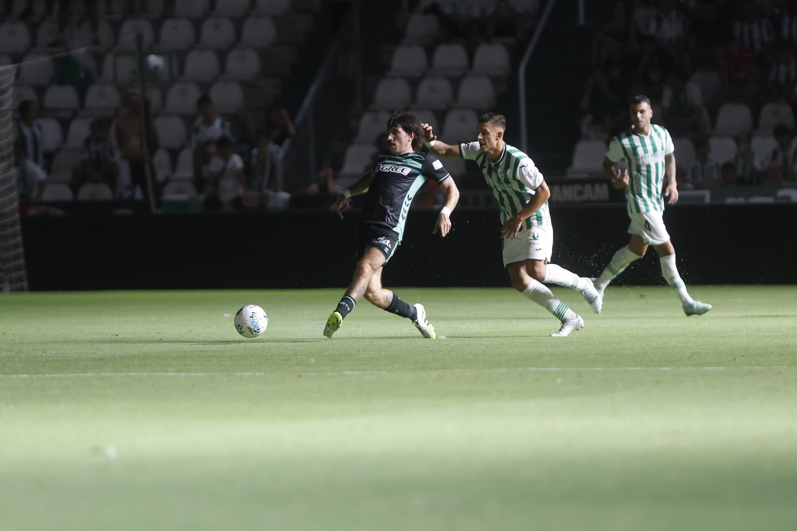 Las mejores fotos del partido en El Arcángel entre el Córdoba CF y el Real Betis
