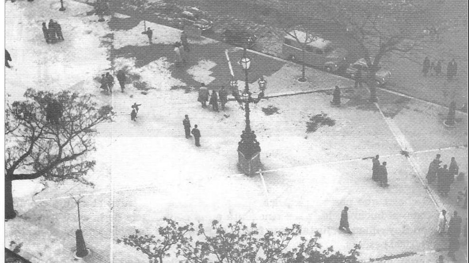 Vista cenital de la plaza de Santa María en el año 1901.