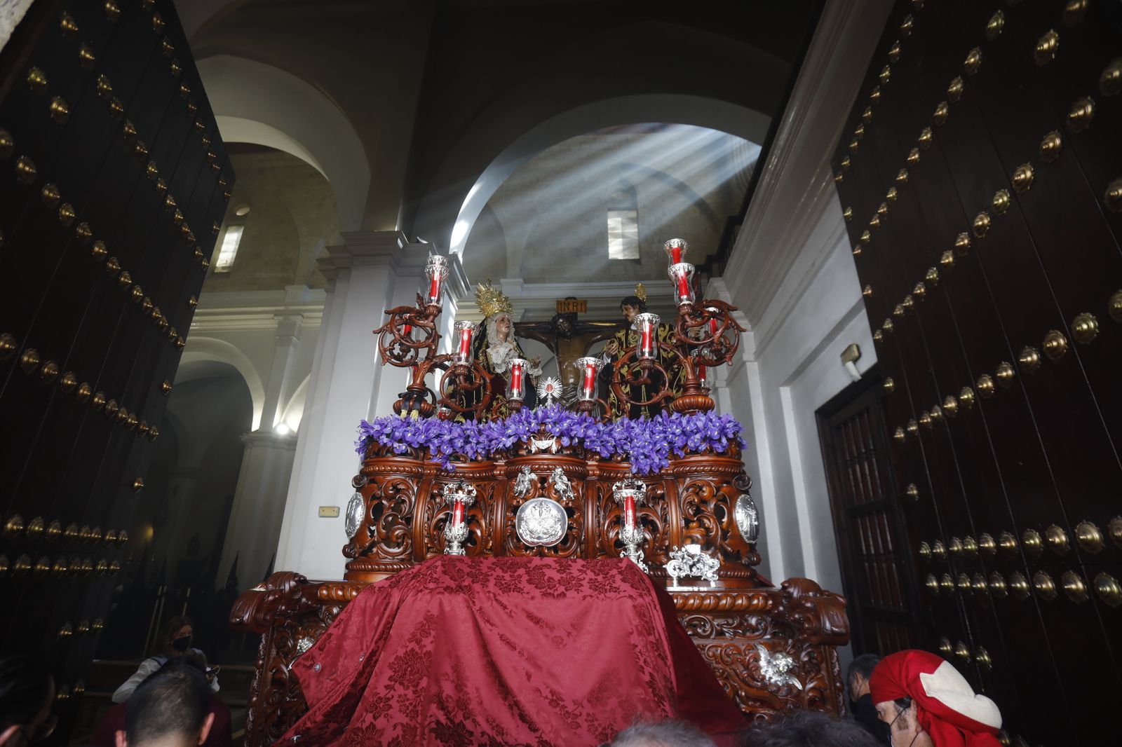 Domingo de Ramos en Córdoba: La procesión de Las Penas de Santiago, en imágenes