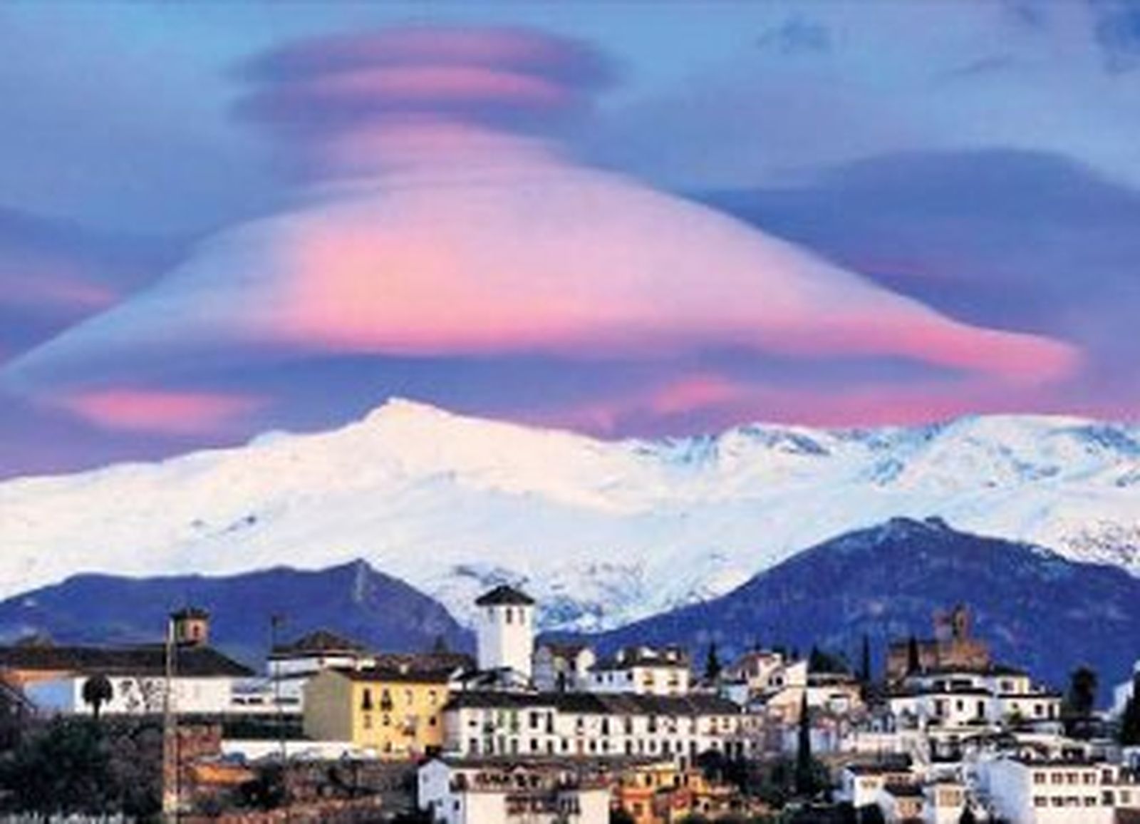 La NASA elige una fotografía de Sierra Nevada como imagen astronómica del día