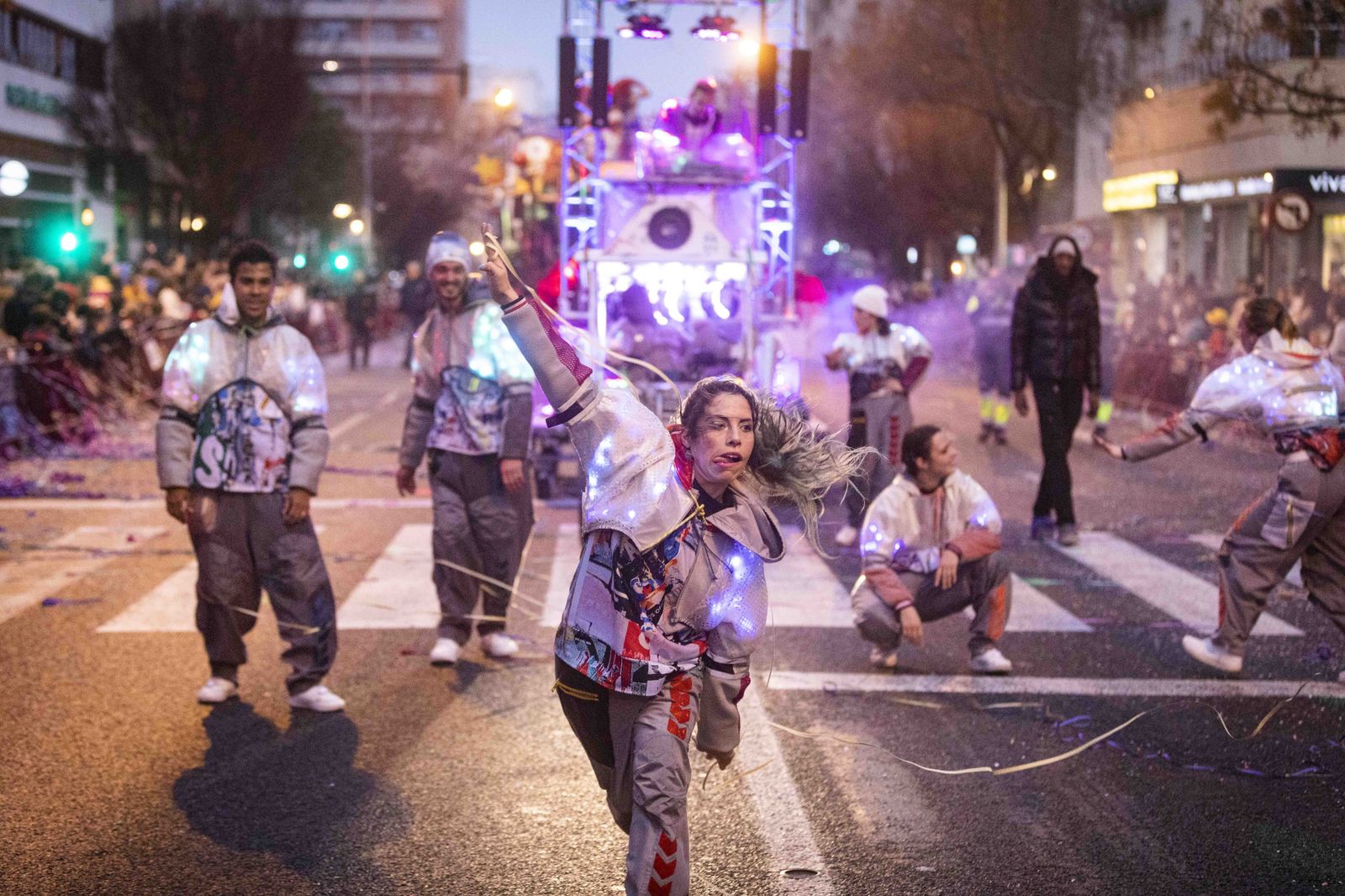 La Cabalgata Magna del Carnaval de Cádiz 2024, en imágenes