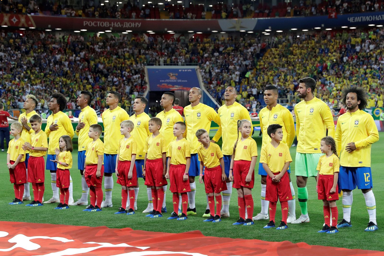 Las imágenes del Brasil-Suiza