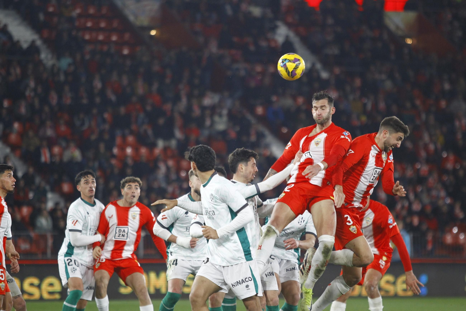 Las imágenes del partido U.D. Almería-S.D. Huesca