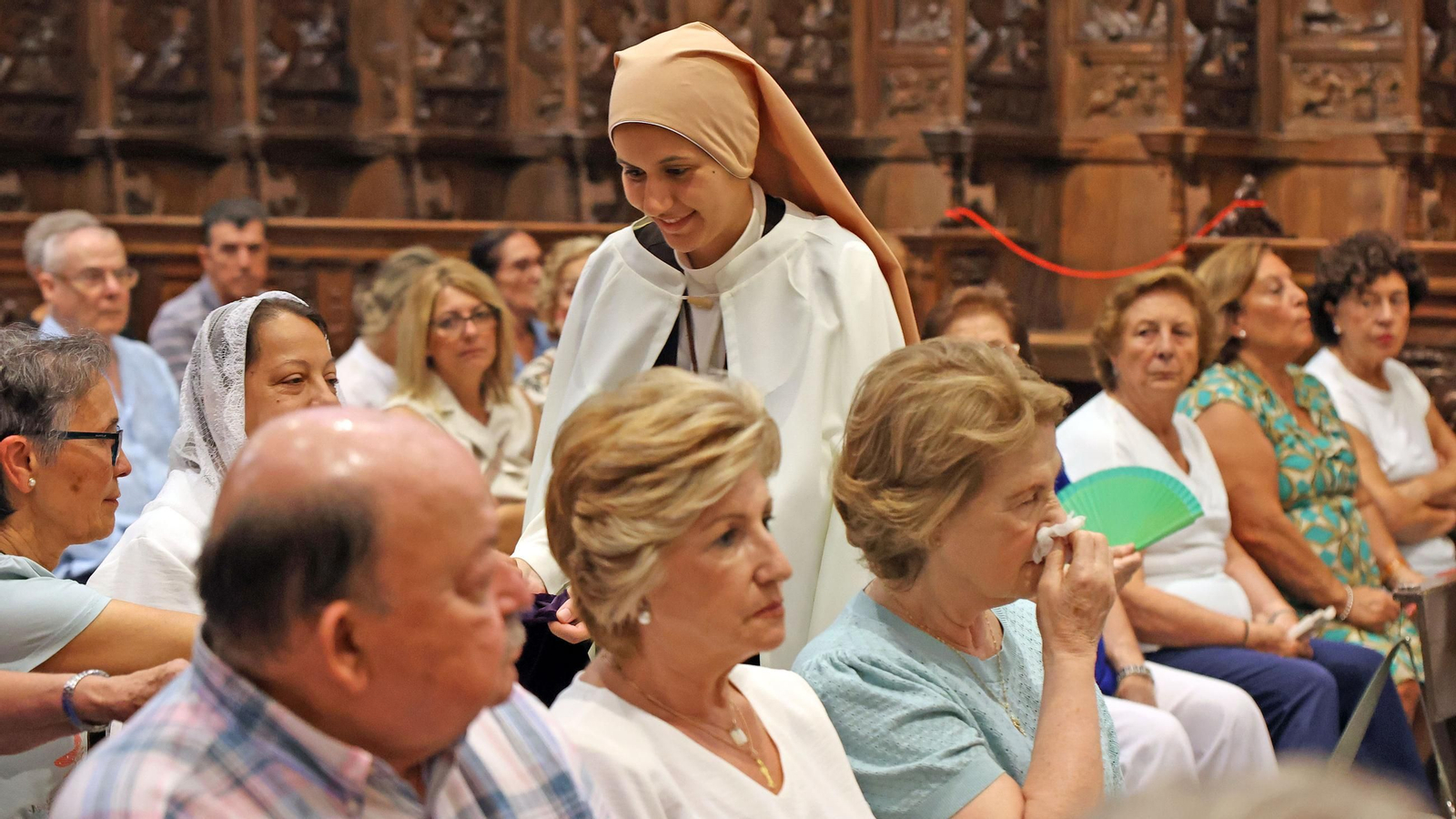 Imágenes de la misa de bienvenida a las hermanas Carmelitas en La Cartuja de Jerez