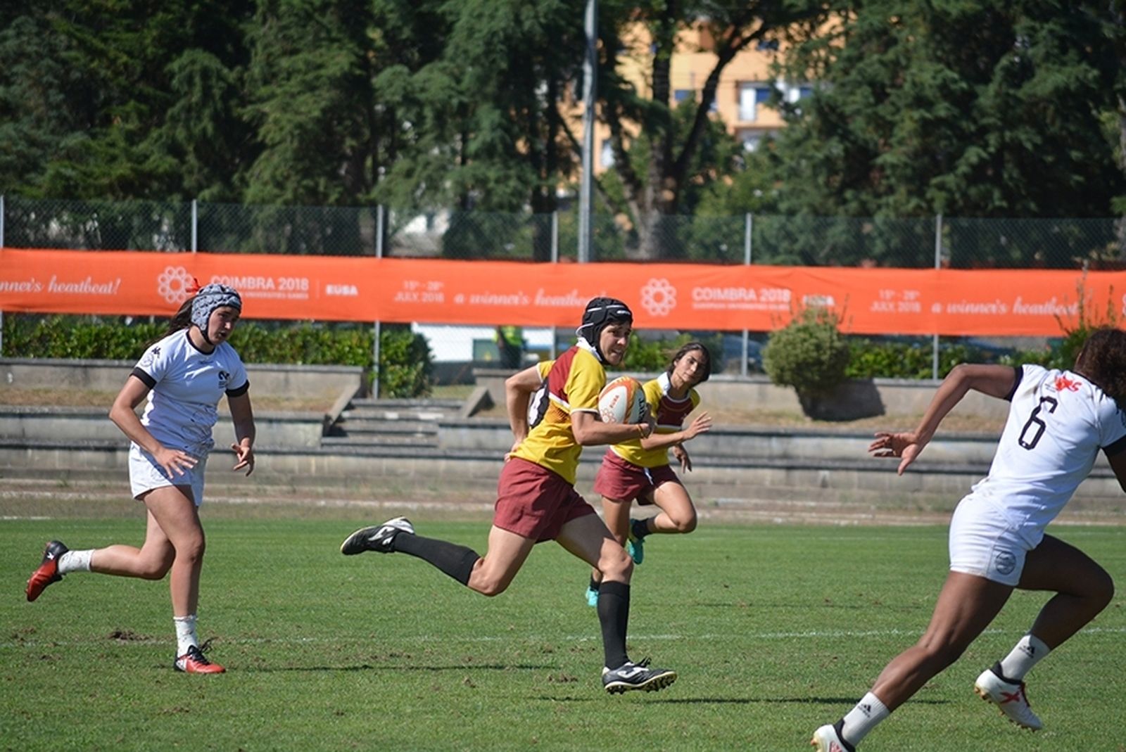Equipo femenino de rugby.