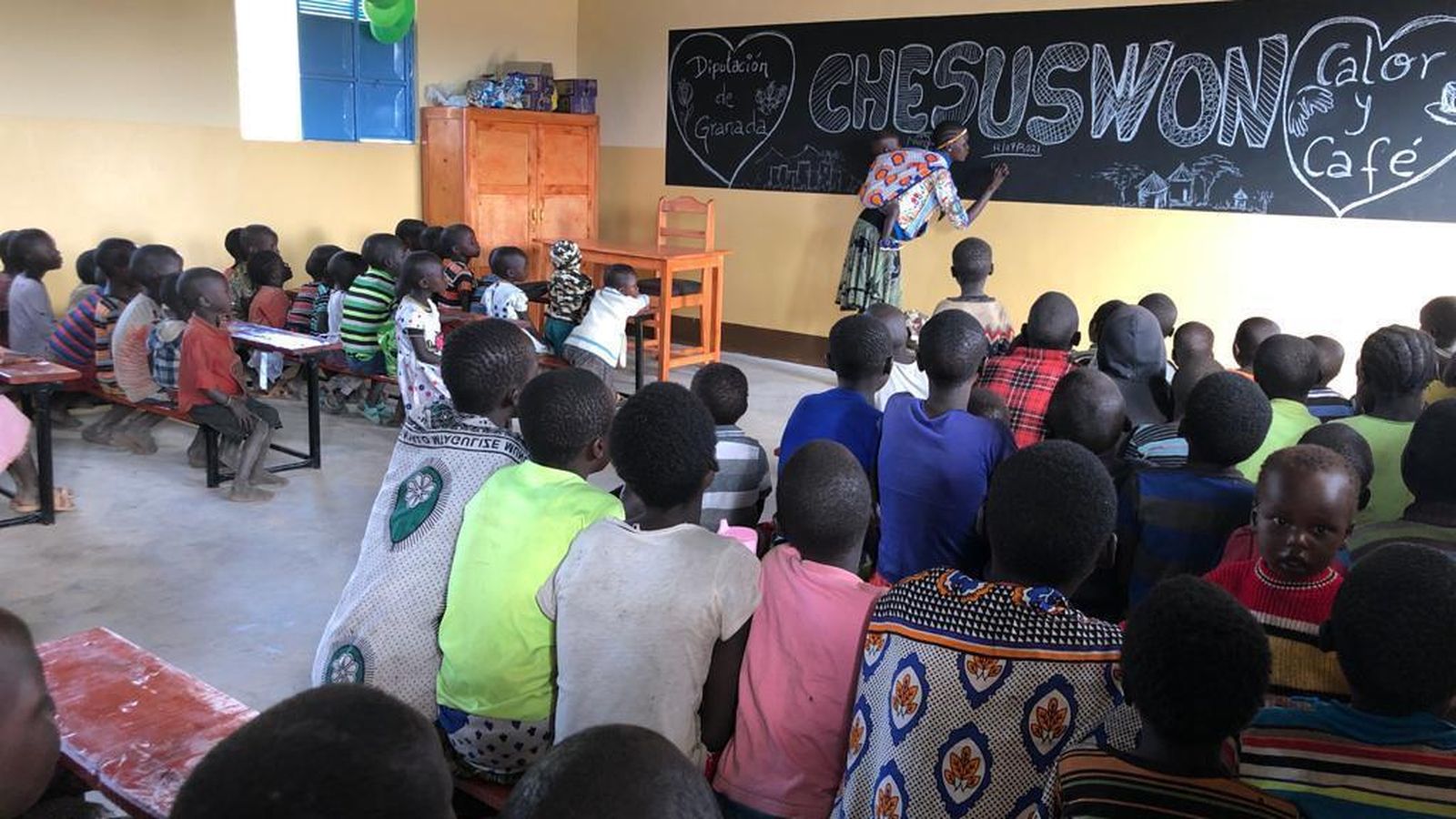 Clase en uno de los colegios.