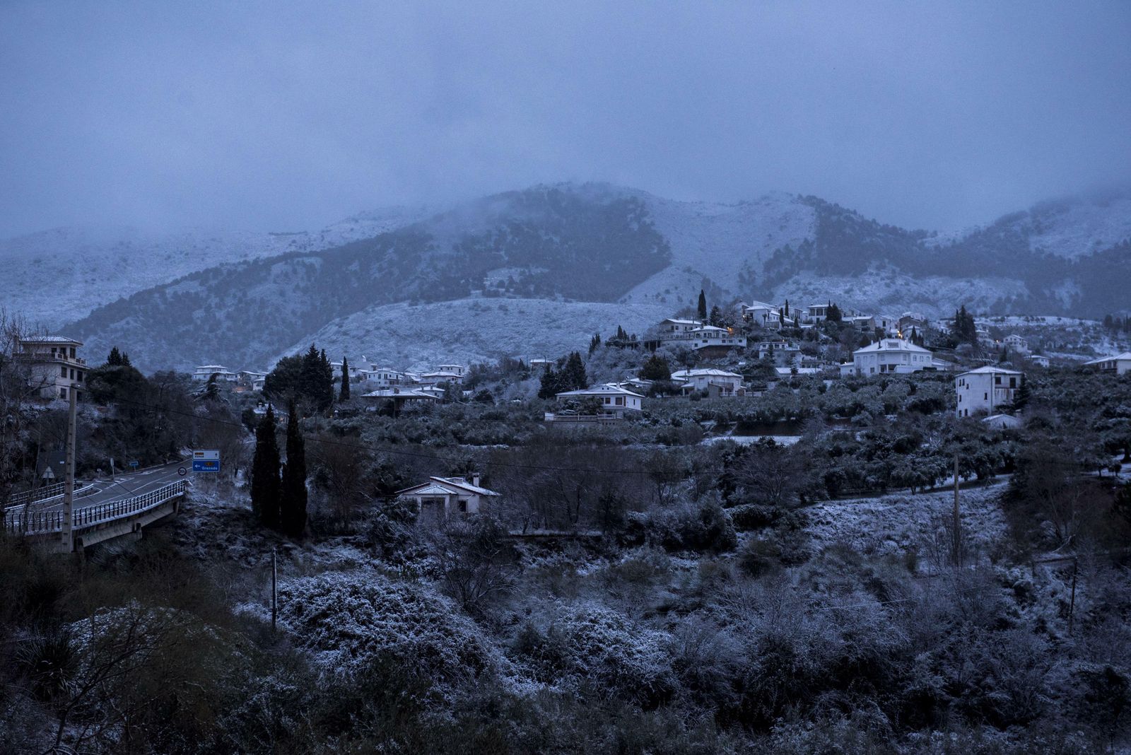 Imágenes de las carreteras cortadas en Granada por la borrasca Gloria