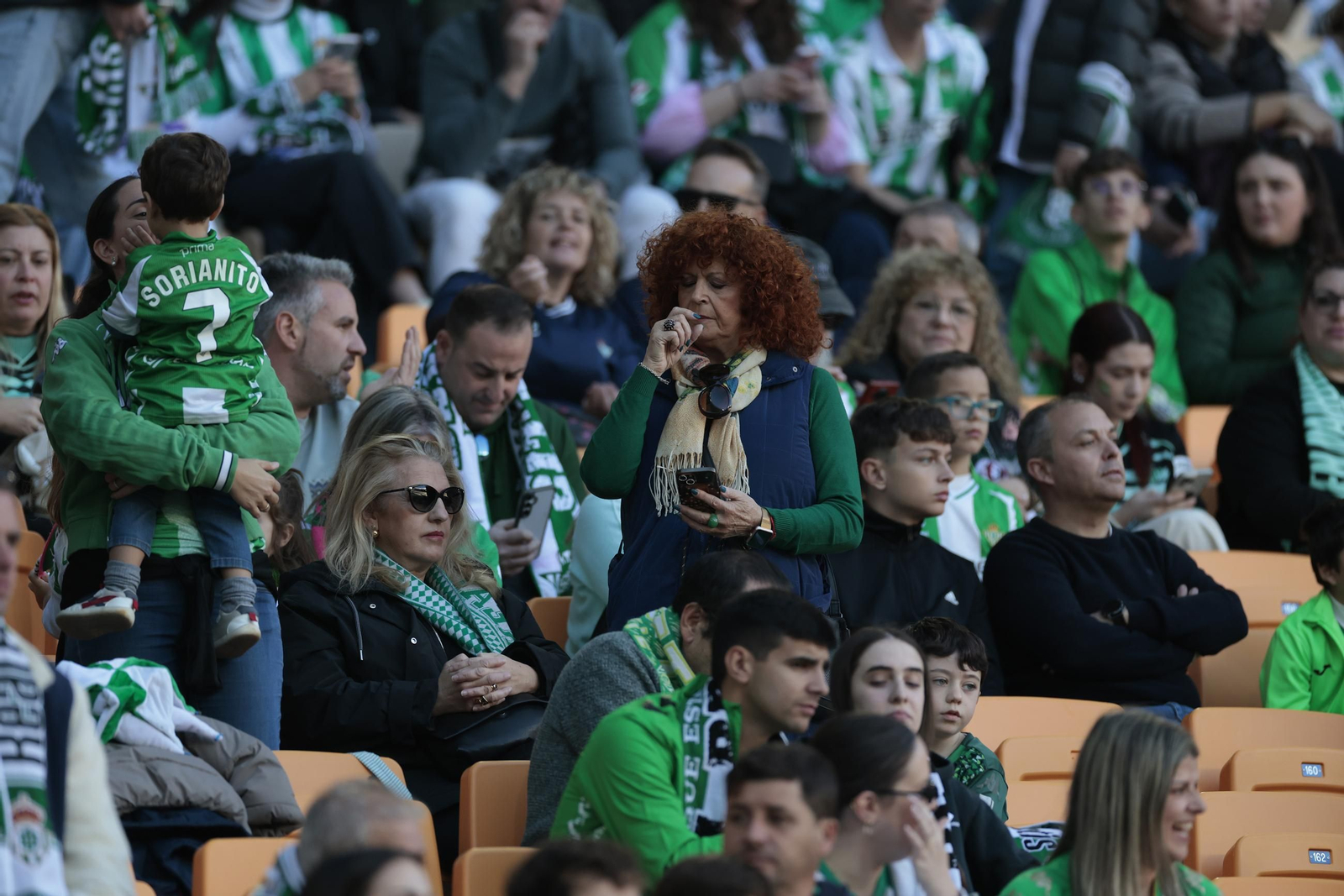 Búscate en las fotos del Betis - Girona
