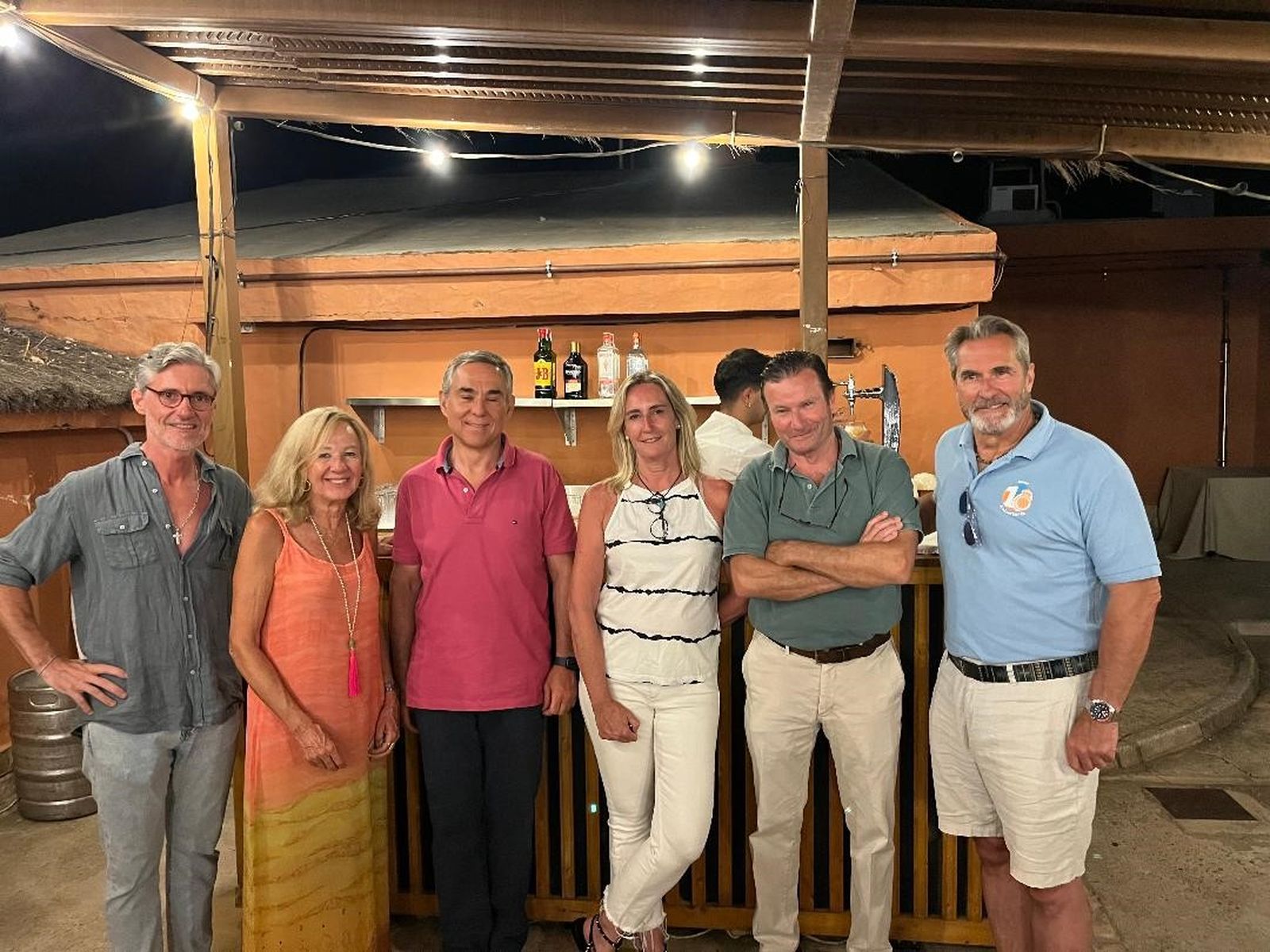 Gonzaga Iniesta, Nieves Conesa, Joaquín Joly, Mamen Goenechea, Nacho Grosso y José Luis Isern Goenechea.