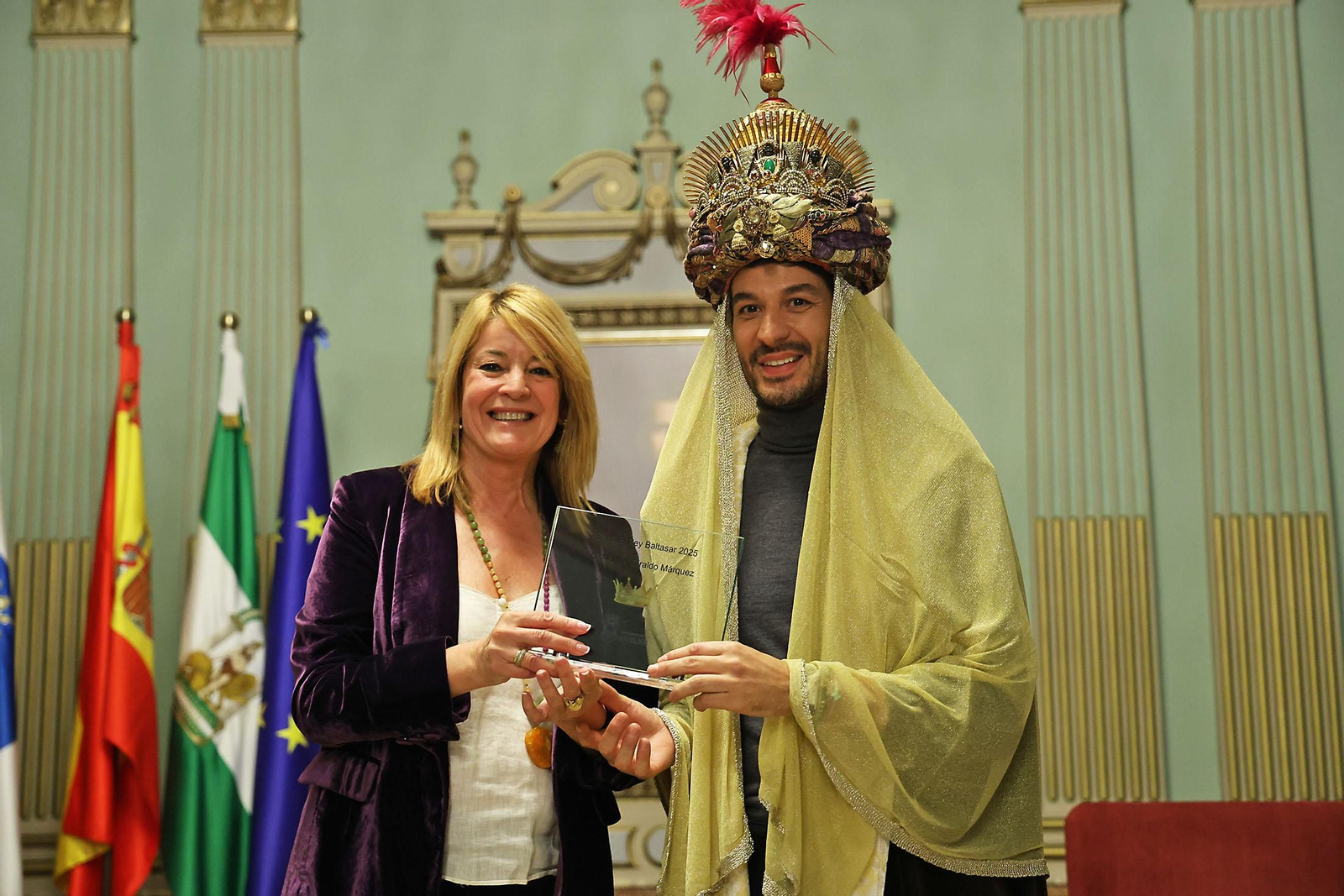 Imágenes de la Coronación de sus Majestades los Reyes Magos de Huelva 2025