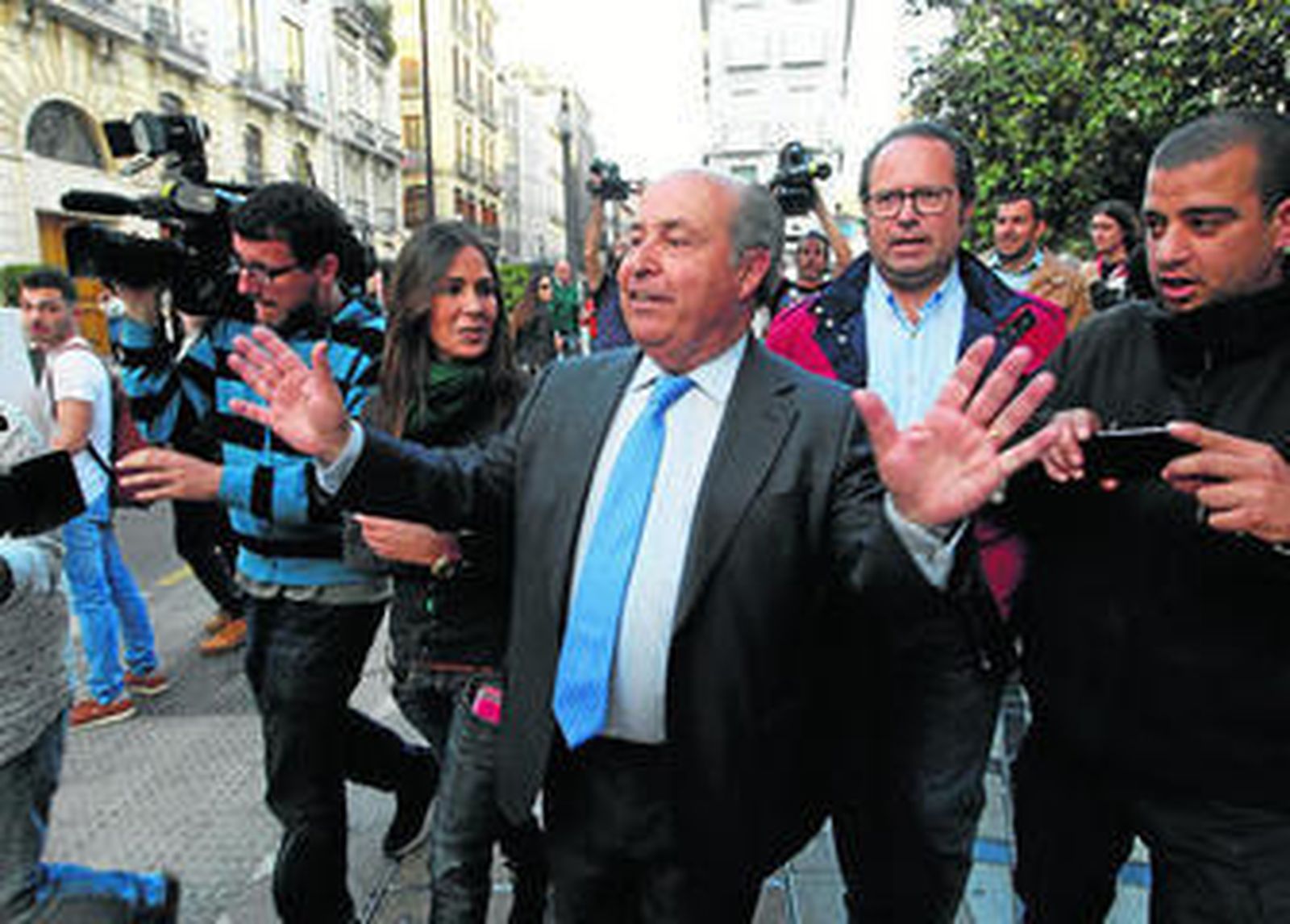 El ex alcalde de Granada José Torres Hurtado, tras su dimisión por su presunta implicación en la Operación Nazarí.