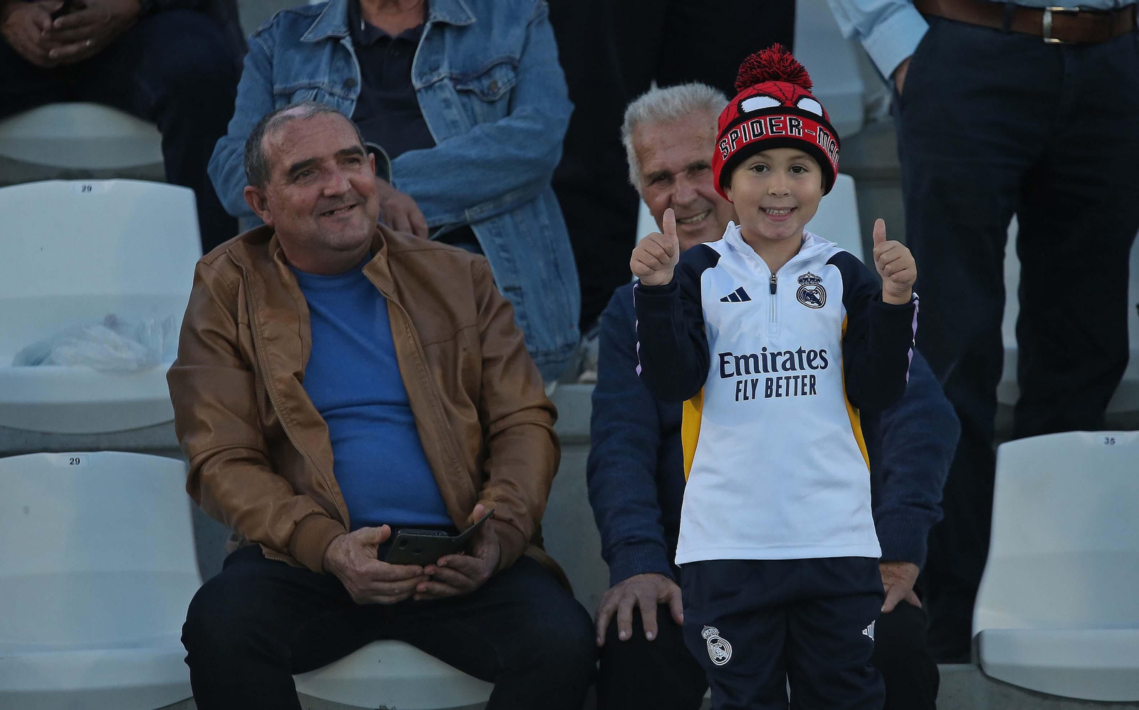 Búscate durante el Balona - Sevilla Atlético en el Ciudad de La Línea
