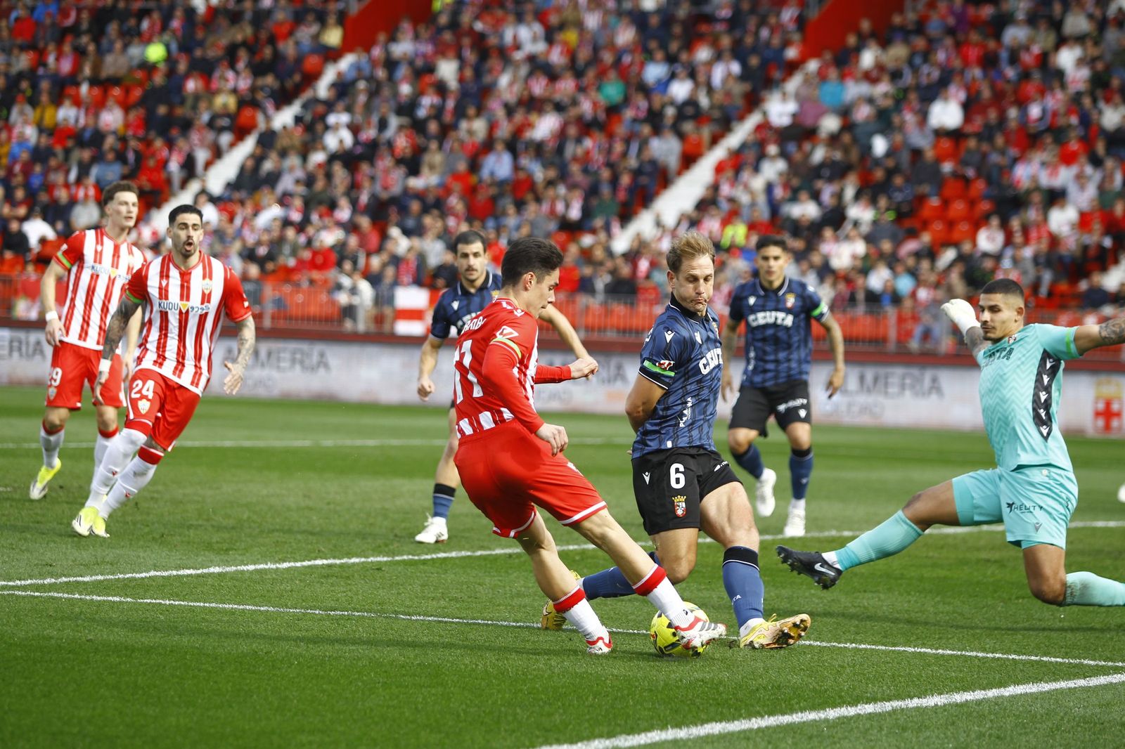 Las imágenes del partido U.D. Almería - A.D. Ceuta