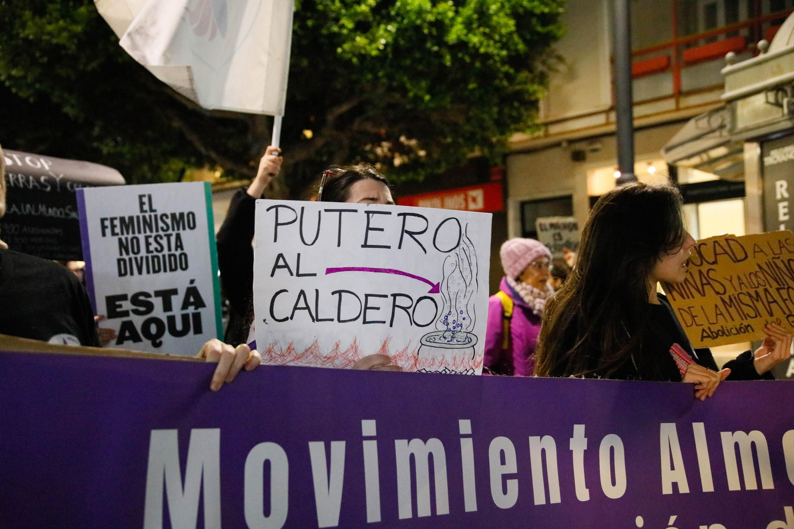 Galería de imágenes por el día de la mujer en Almería