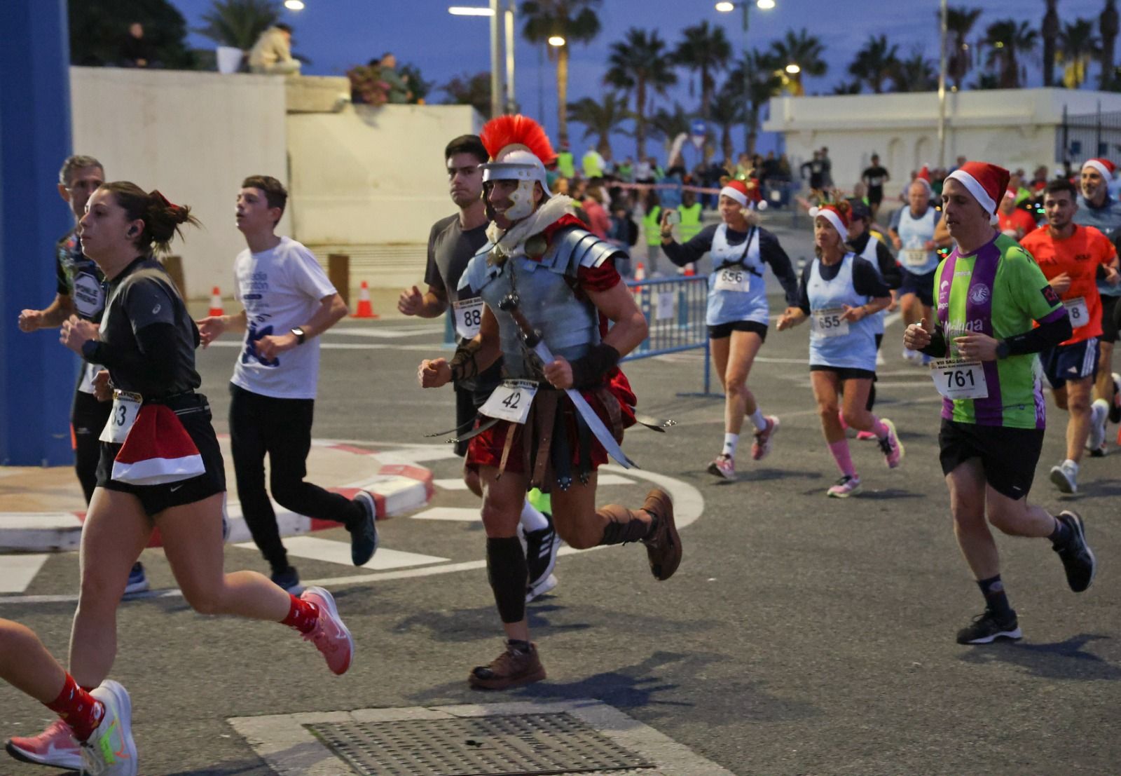 Las fotos de la San Silvestre del Real Club Mediterráneo en Málaga
