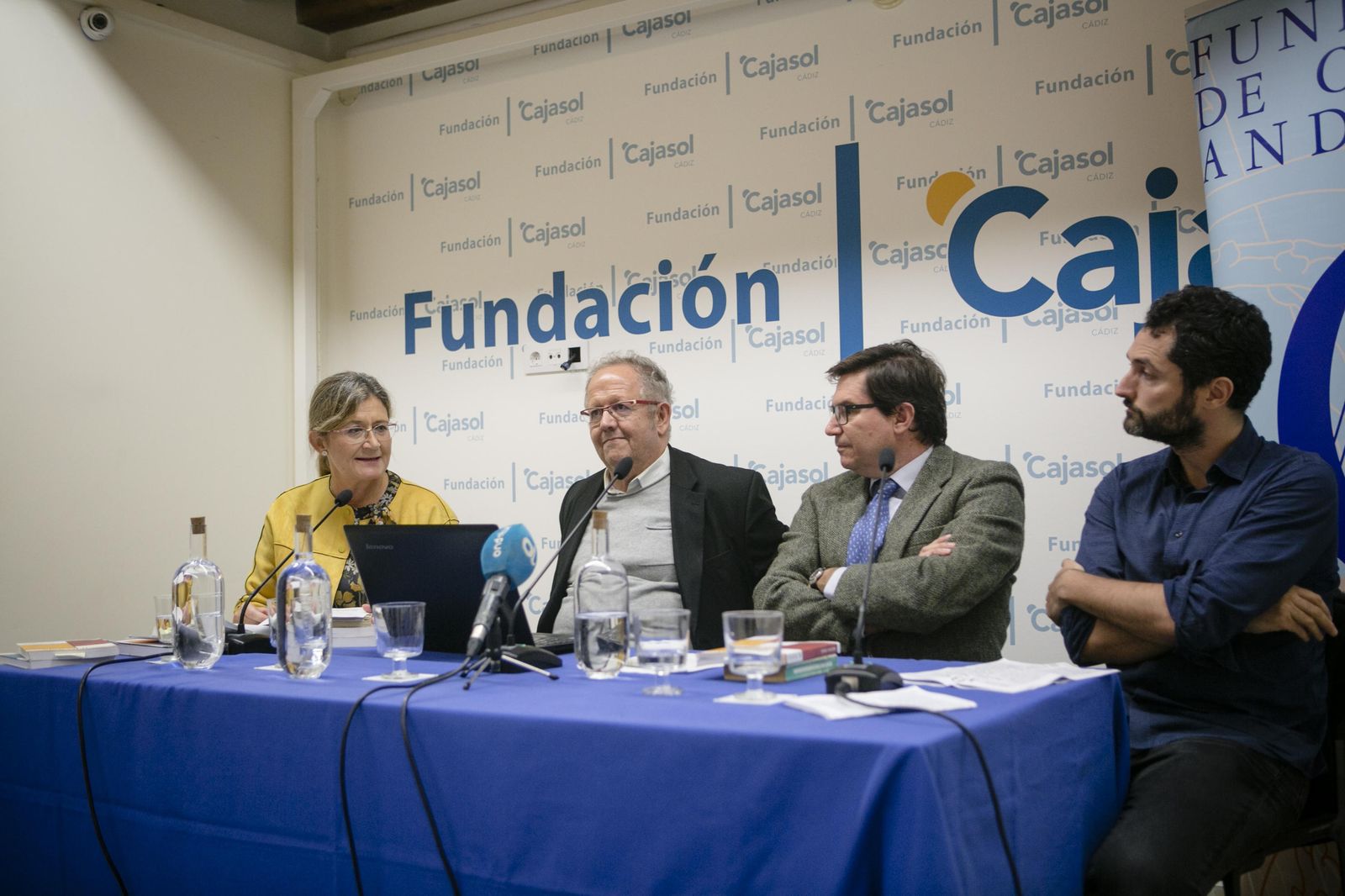 Ana Sofía Pérez-Bustamante, Juan José Téllez, Enrique García-Máiquez y Hughes.