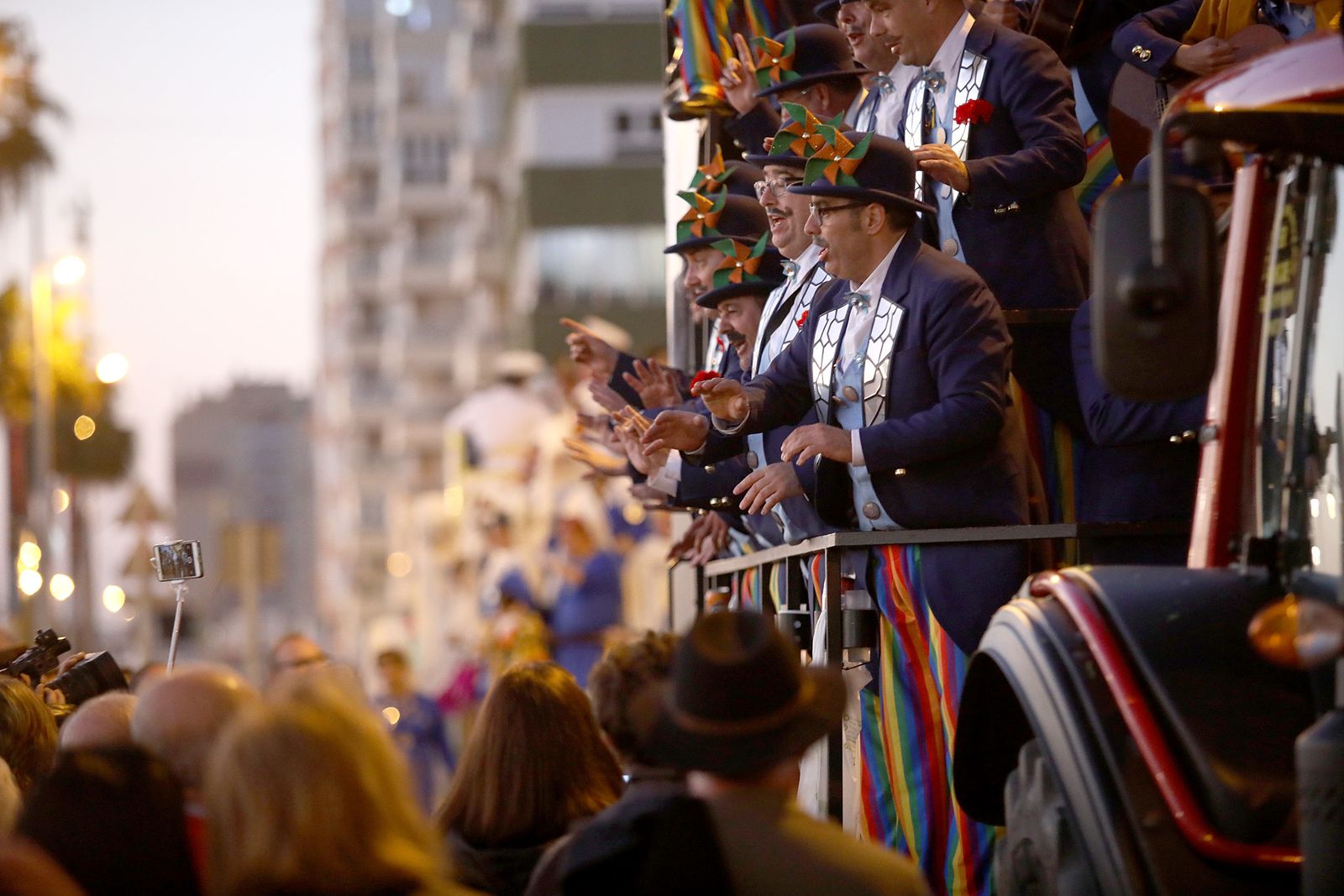 Las imágenes del carrusel de coros en el paseo marítimo