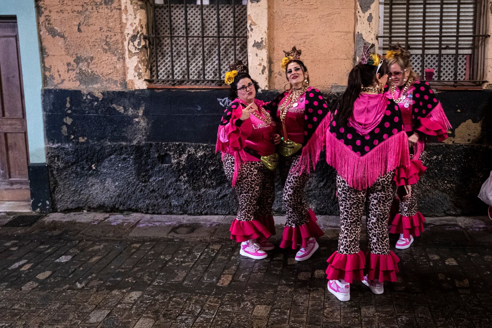 Búscate entre las mejores imágenes del Circuito de agrupaciones ilegales del Pópulo