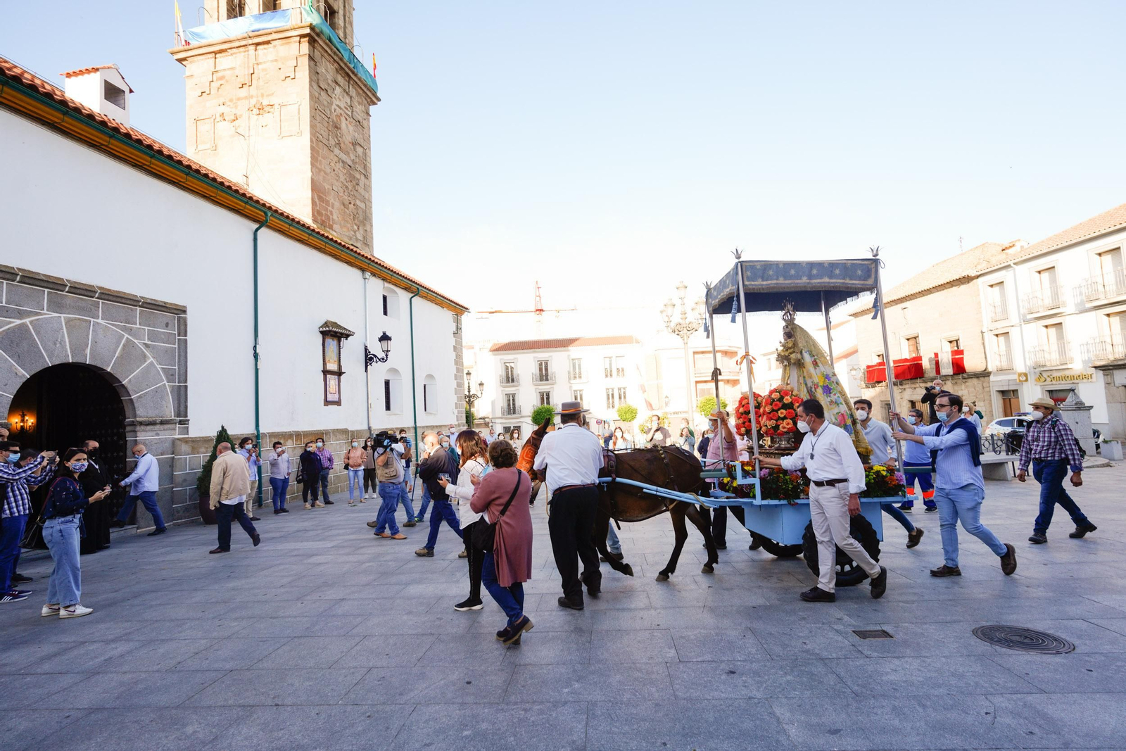 Llegada de la Virgen de Luna a San Miguel, en Villanueva de Córdoba.
