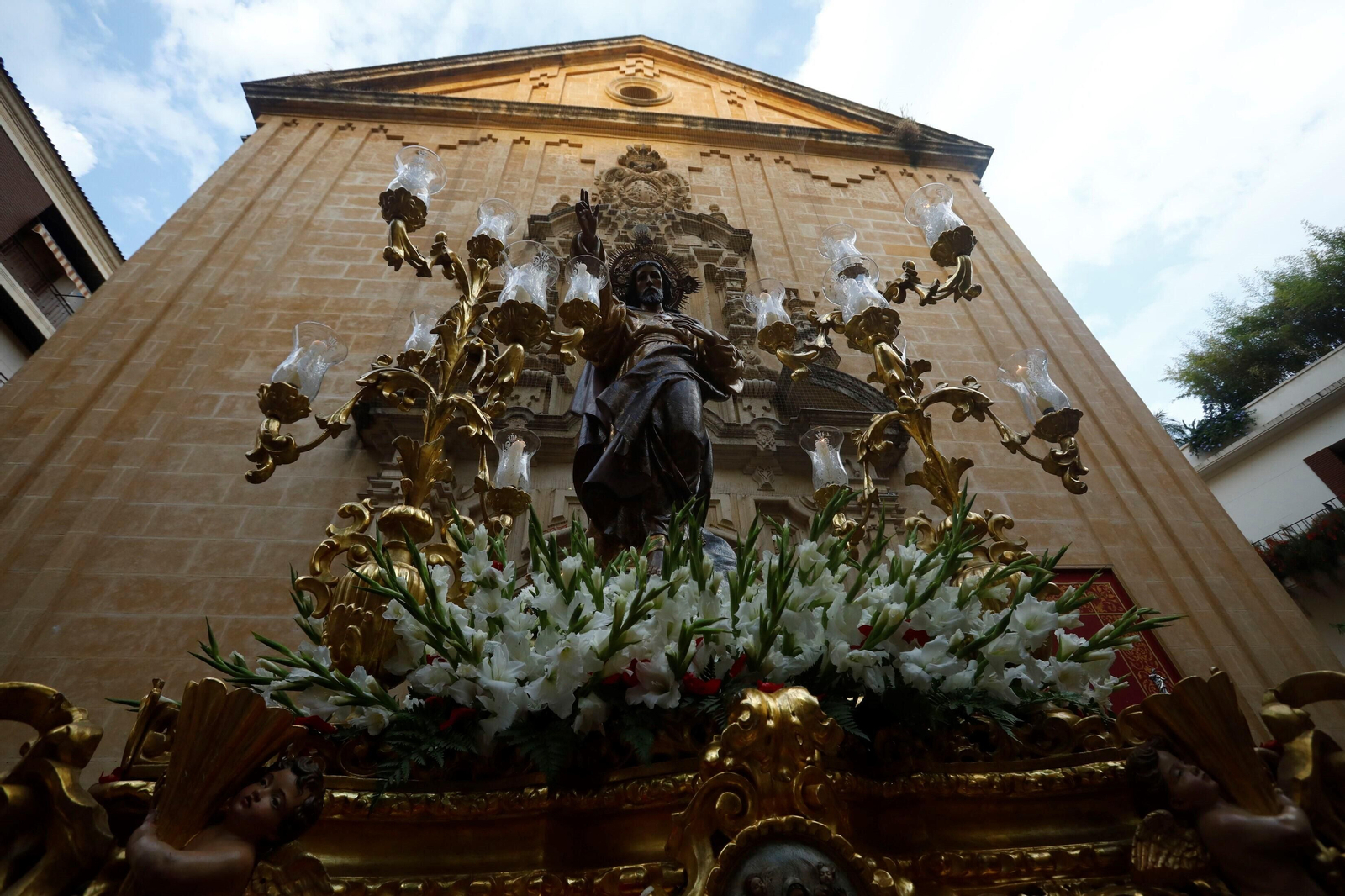 La procesión del Sagrado Corazón de Jesús en Córdoba, en imágenes