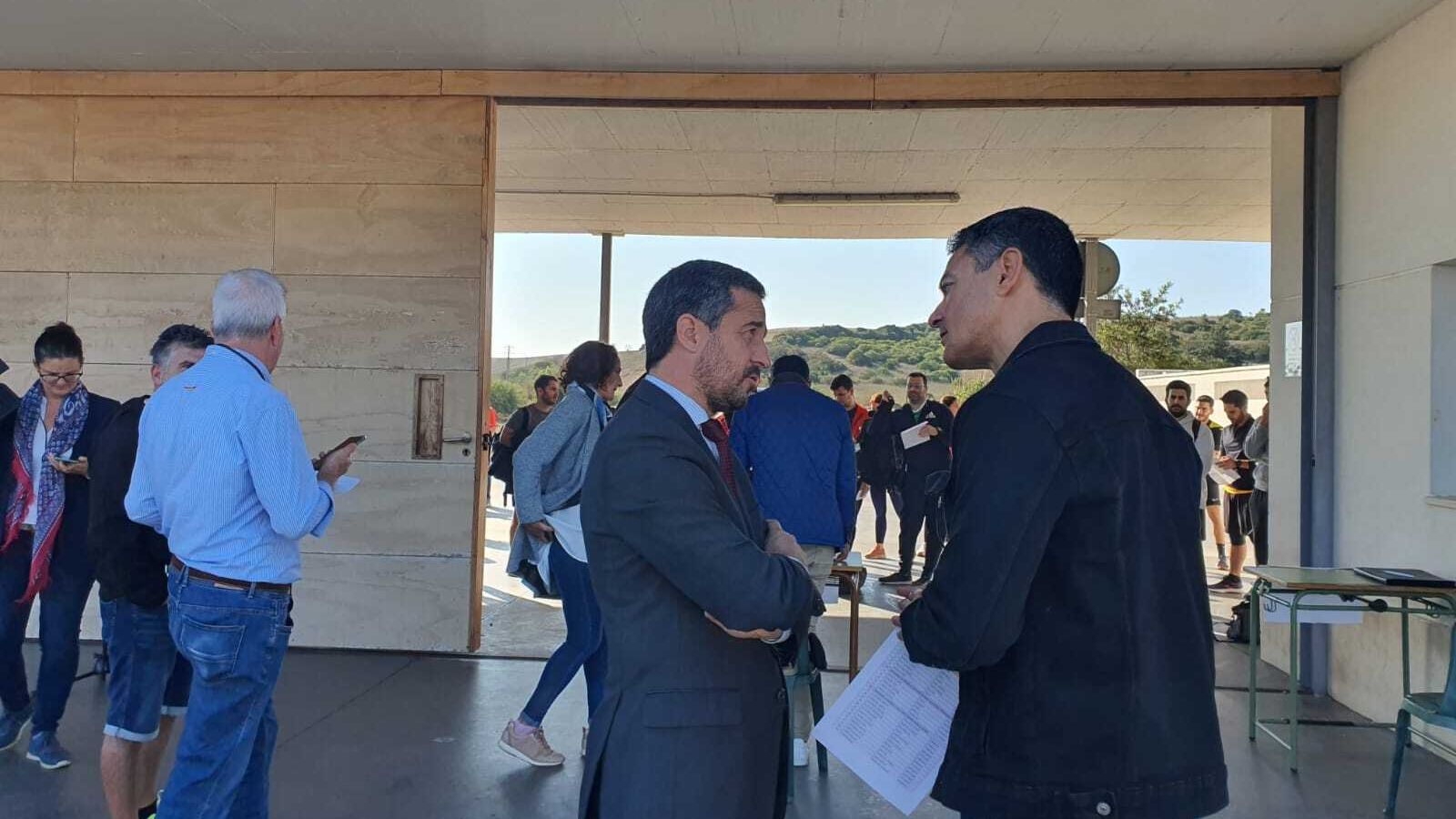 El delegado municipal de Seguridad, José Vera, presente en las pruebas.