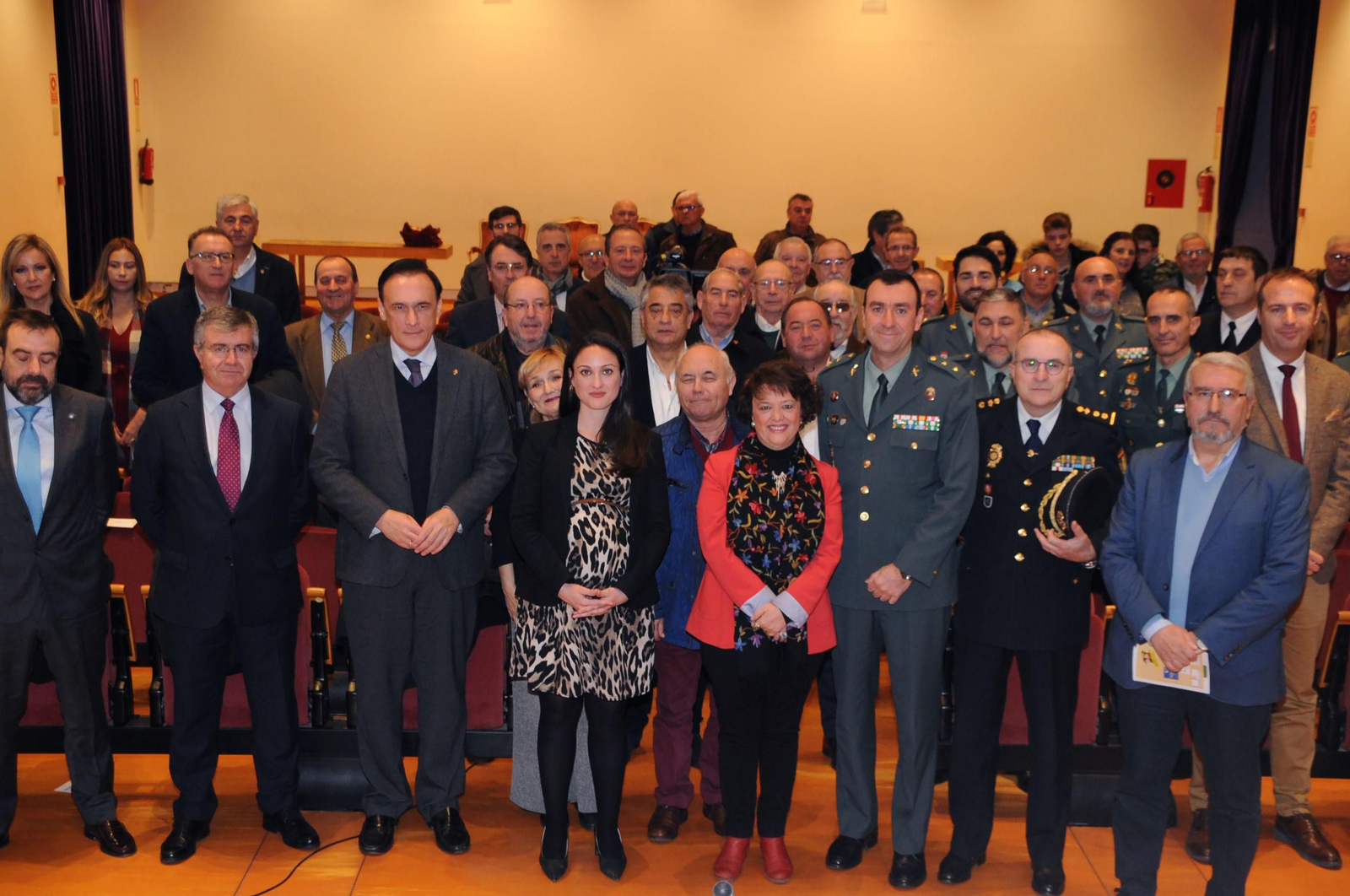 Representantes institucionales en la presentación de la iniciativa