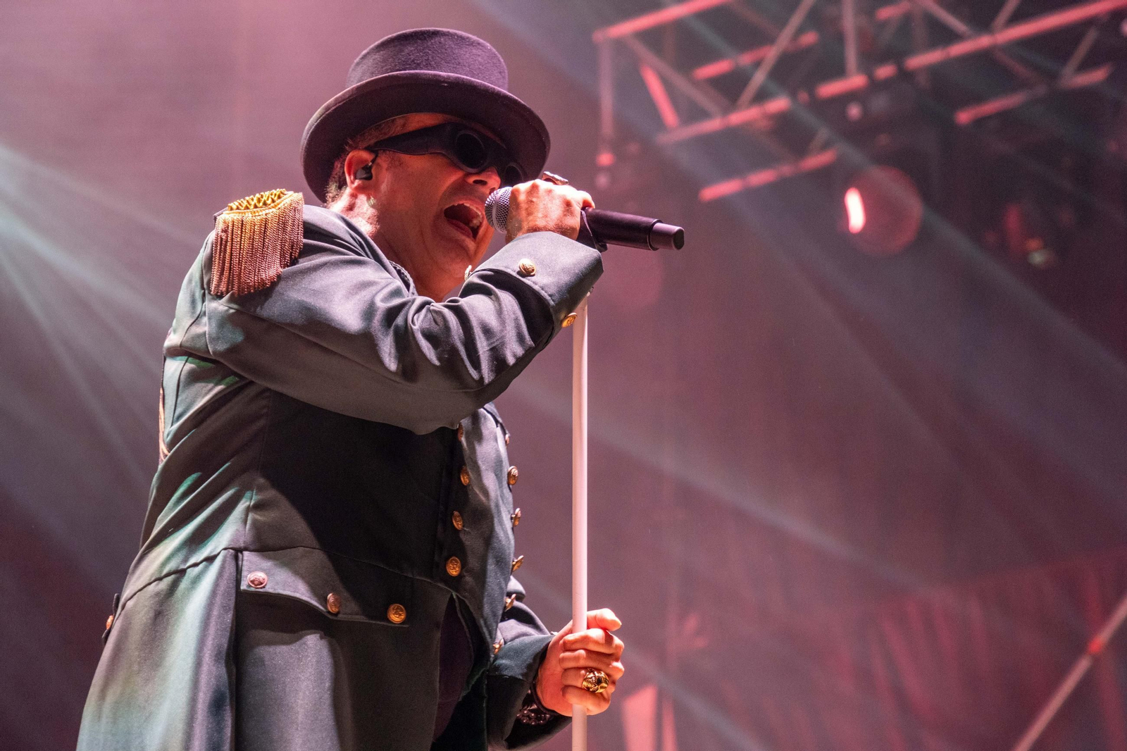 Colombinas 2025: Imágenes del concierto de Seguridad Social en las Fiestas Colombinas