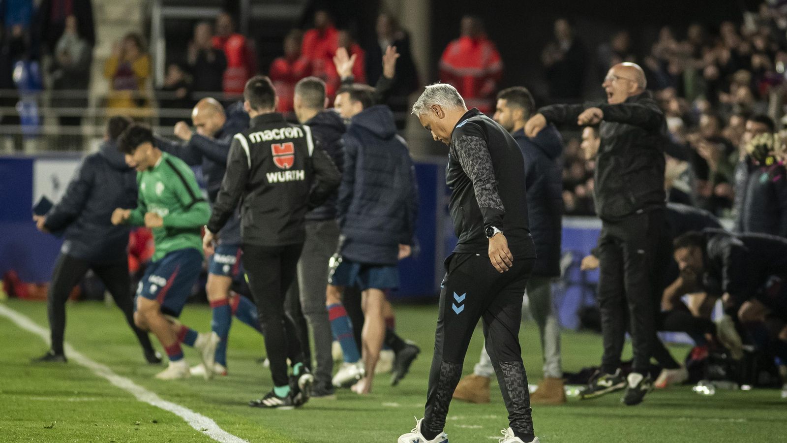 El Huesca-Málaga CF, en fotos