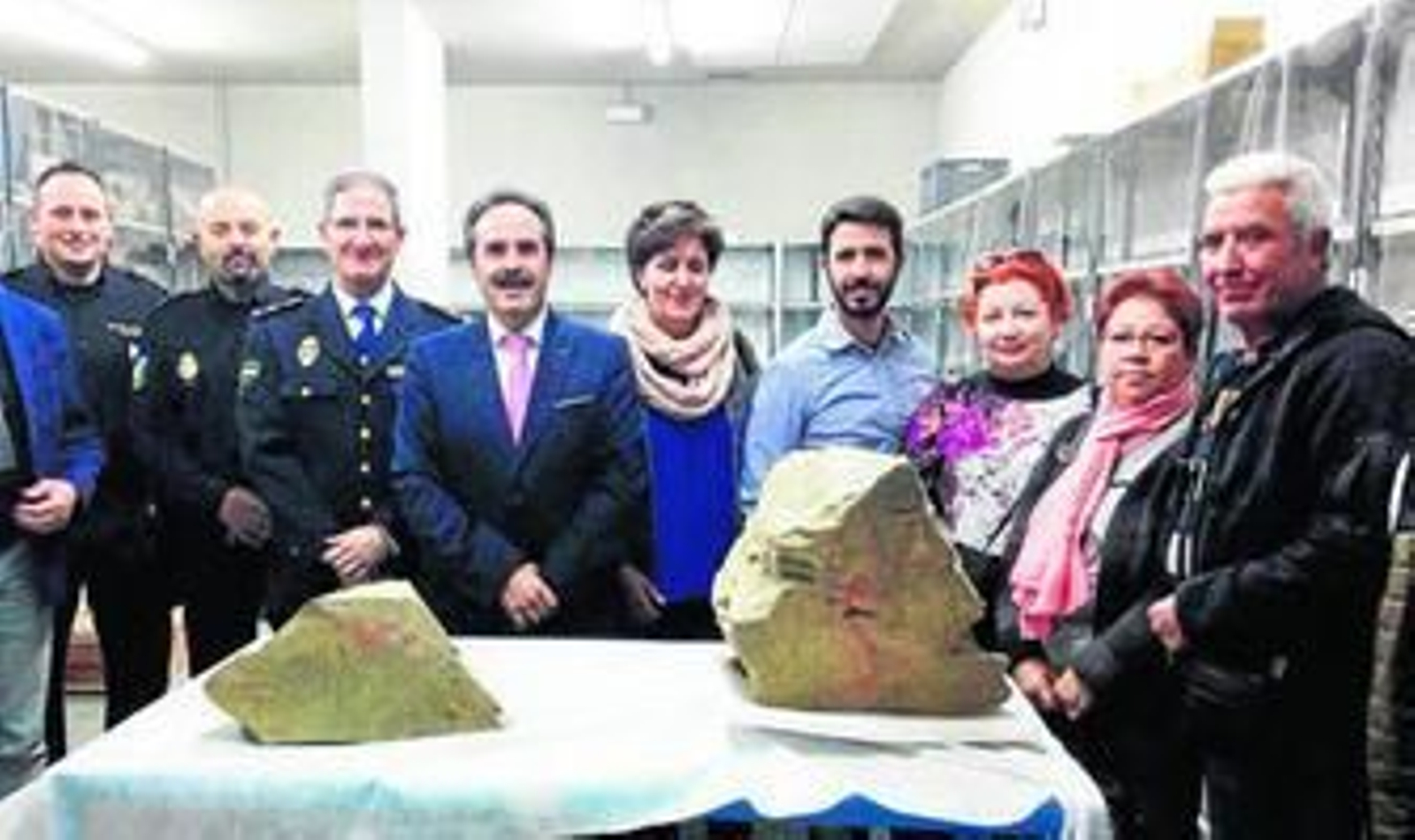 Alfredo Valdivia junto a Francisco Llinares, Arturo del Pino, Miguel Águila (primero por la derecha) con familiares.