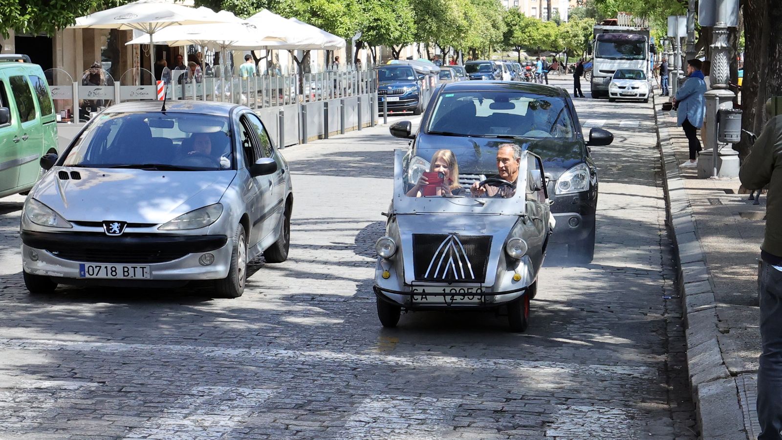 Exposición de motos clásicas en los Claustros