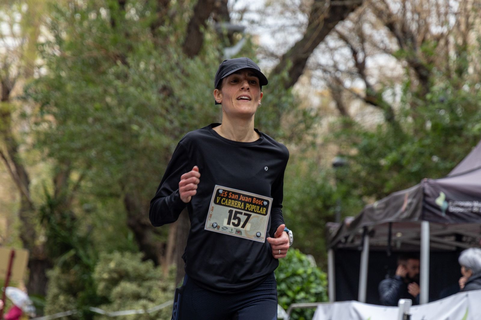 En imágenes: la lluvia no frena a más de un millar de corredores en la V Carrera Popular del IES San Juan Bosco (1)