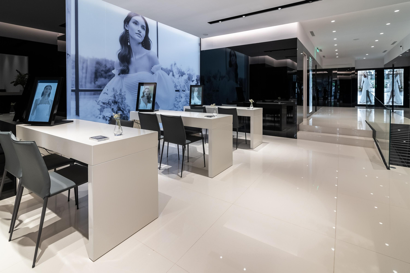 En imágenes: Así es por dentro la nueva boutique de Rosa Clará en Córdoba