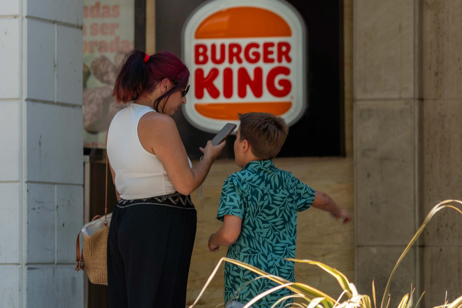 La Plaza Quintero Báez, espacio peatonal, arbolado y punto de encuentro urbano.