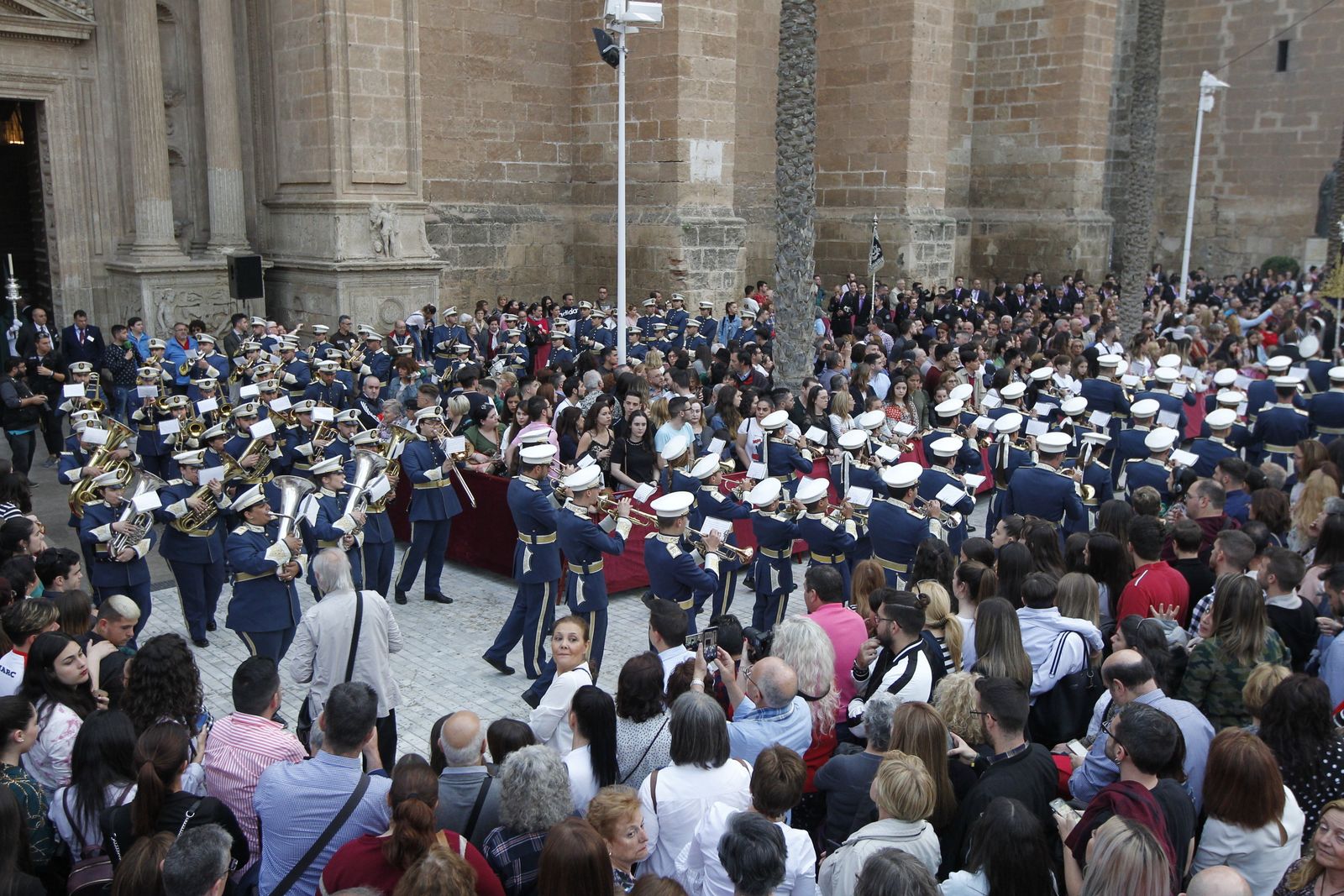 Imágenes de la Procesión de Estudiantes. Semana Santa Almería 2019