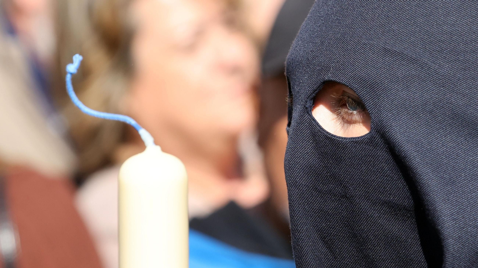 Imágenes de la Hermandad de la Redención en el Jueves Santo de Jerez 2025