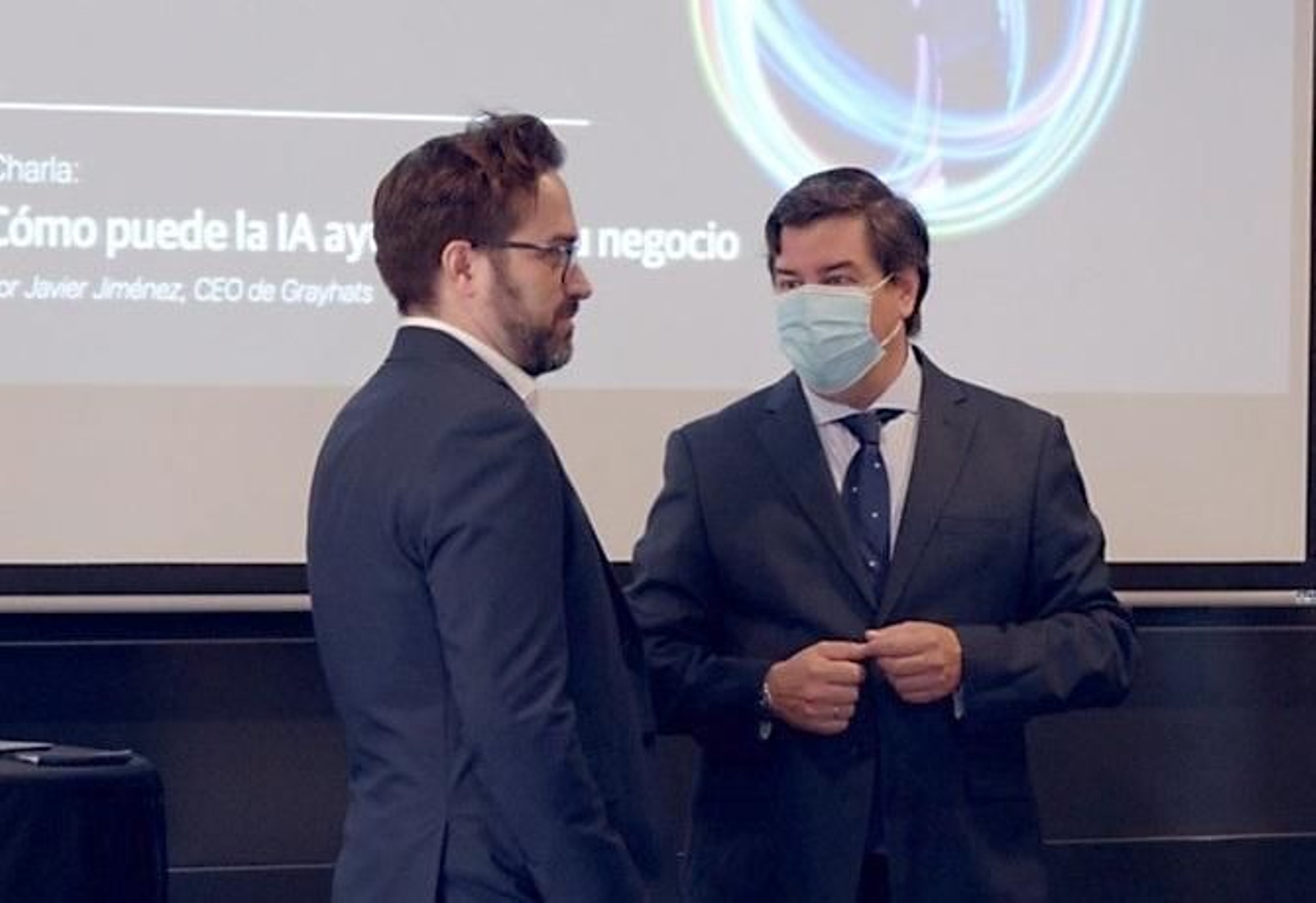 El presidente de Asfaco, Jesús Coca,  y el CEO de GrayHats, Javier Jiménez.