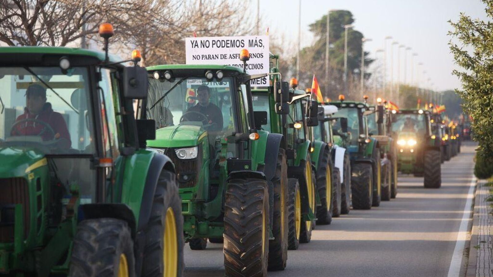 Tractorada en Jerez de las últimas movilizaciones protagonizadas por el sector este año. Tractorada en Jerez de las últimas movilizaciones protagonizadas por el sector este año.