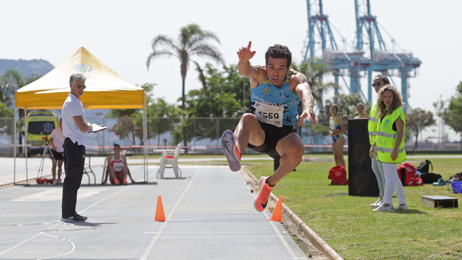 Fotos el control federativo provincial de atletismo en Algeciras